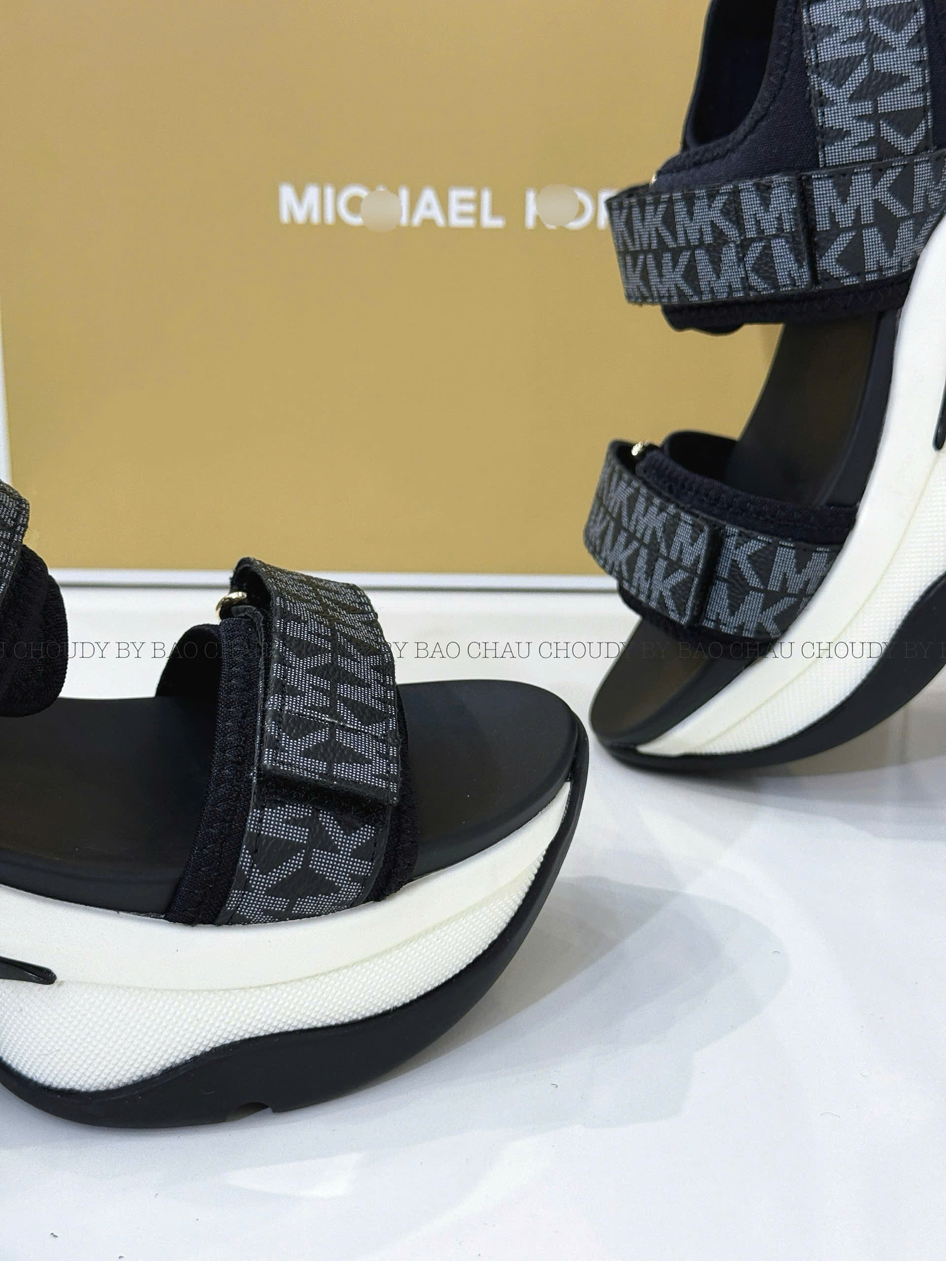 S242 SANDAL ĐEN_thumbnail_4