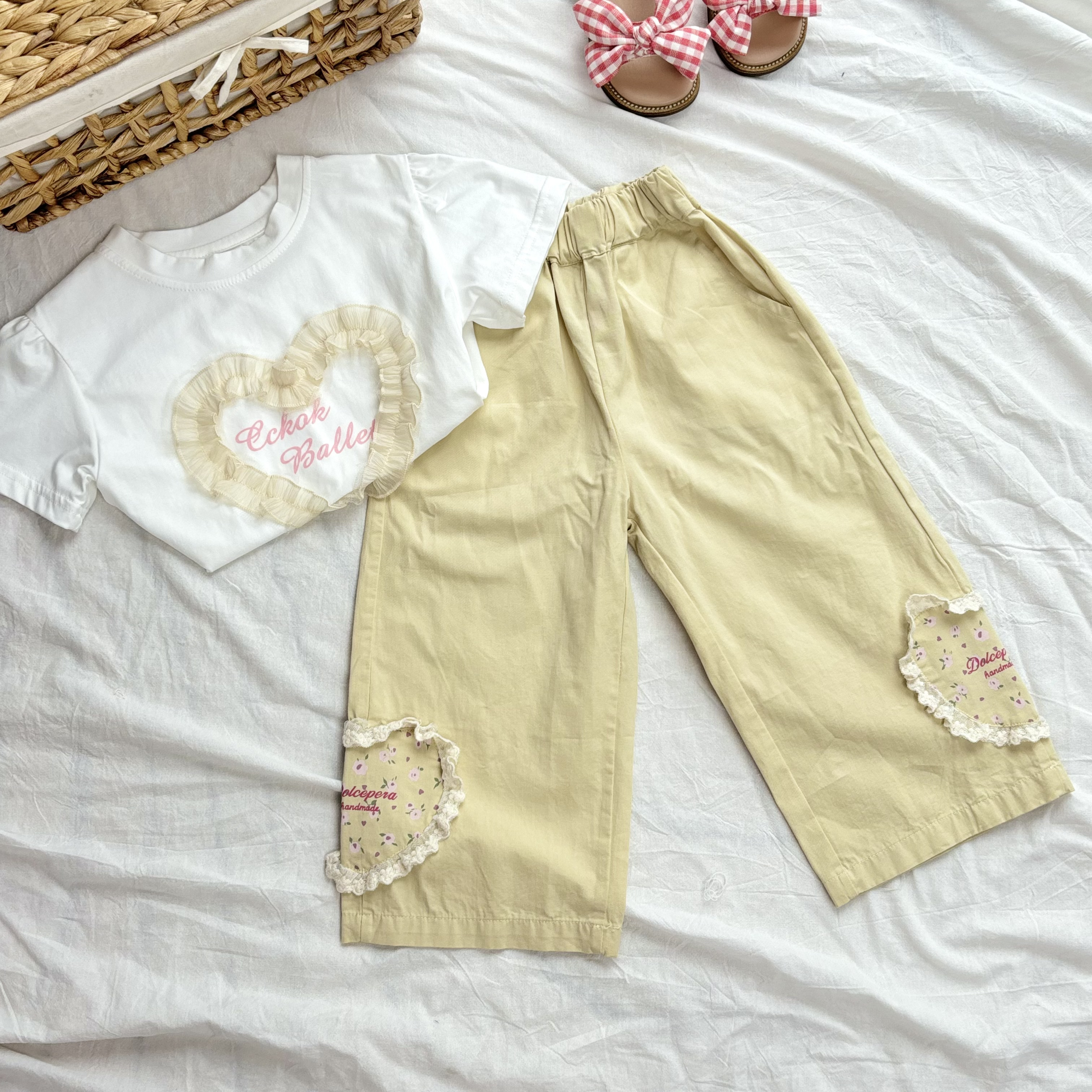 (Q21) Quần thô mềm họa tiết trái tim siêu dễ thương thời trang bé gái QCCC 2025_thumbnail_3