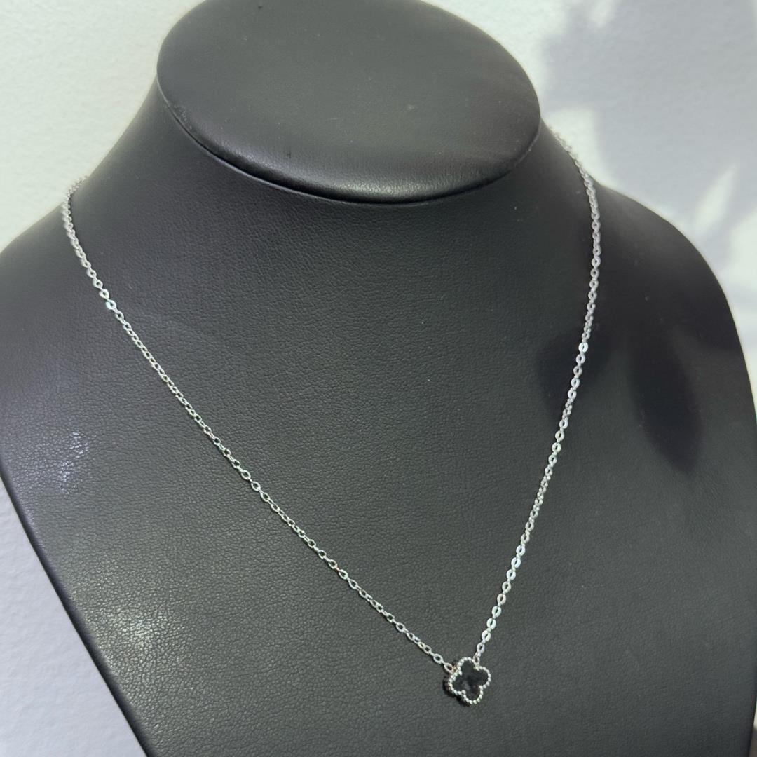 vòng cổ van cleef đen nhỏ viền bi bạc_thumbnail_3