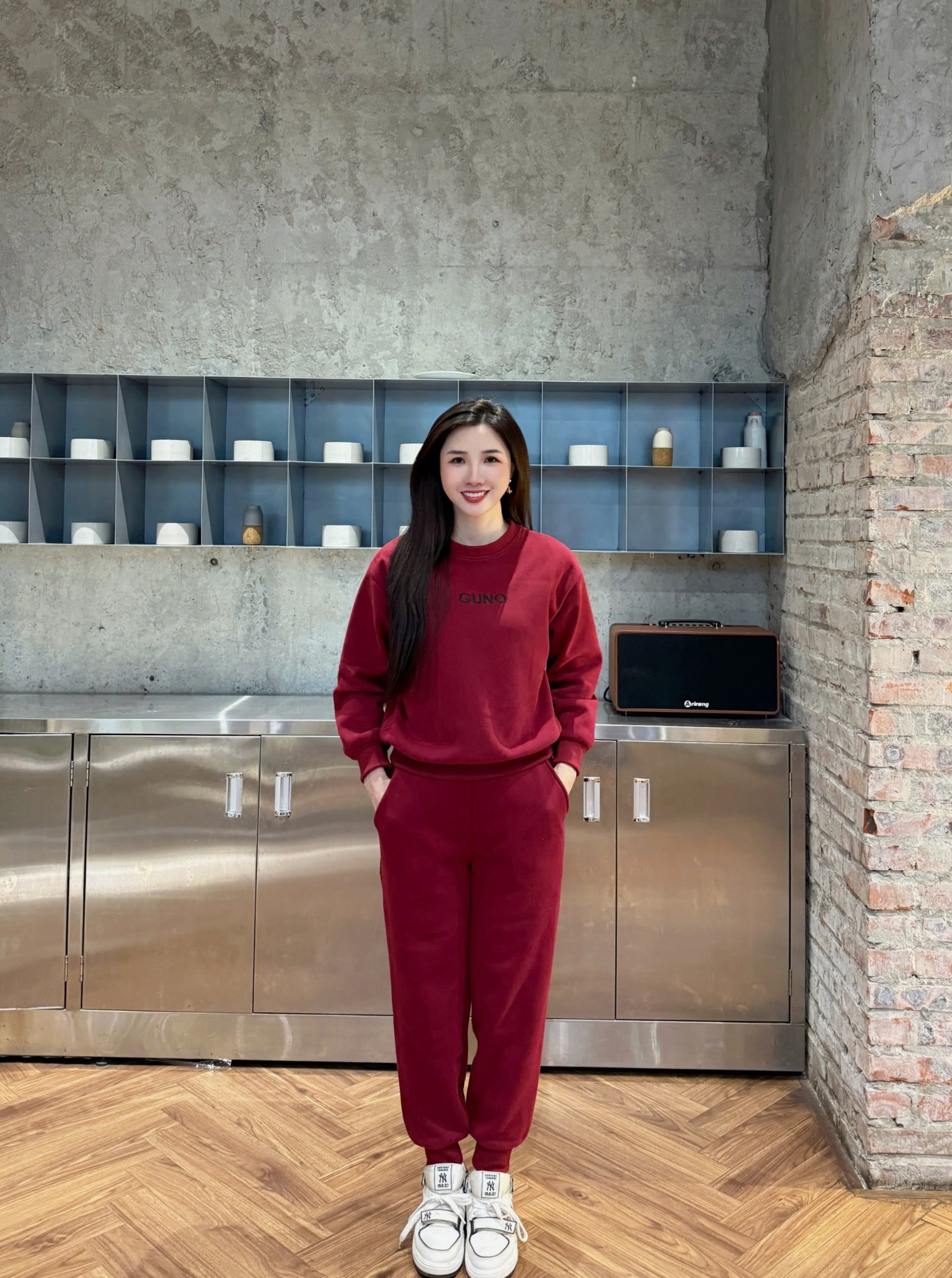 25BG168-Bộ quần áo nỉ nhung NỮ chui đầu chữ GUNO bo gấu BDW1 280226_thumbnail_5