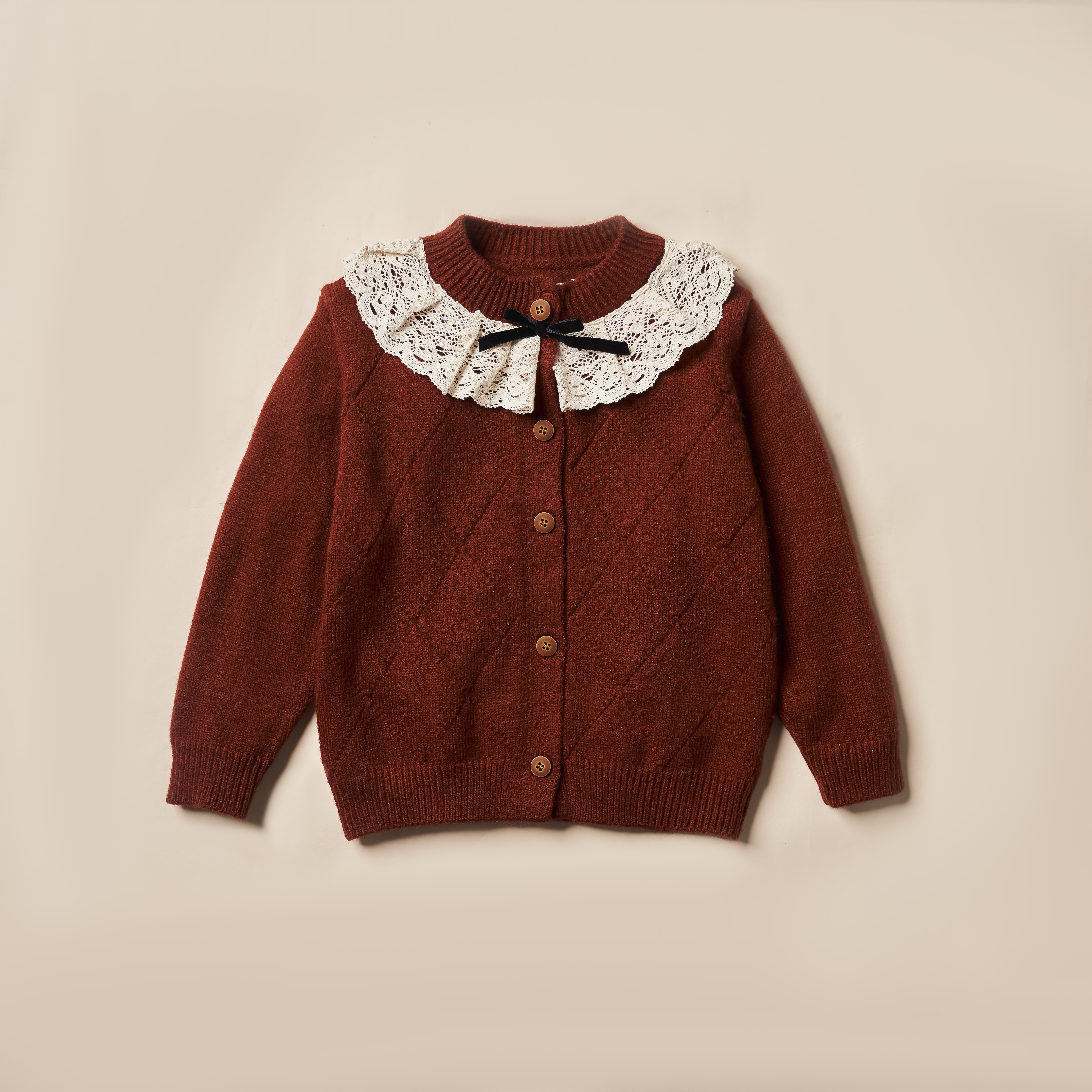 Áo khoác len phối ren cổ