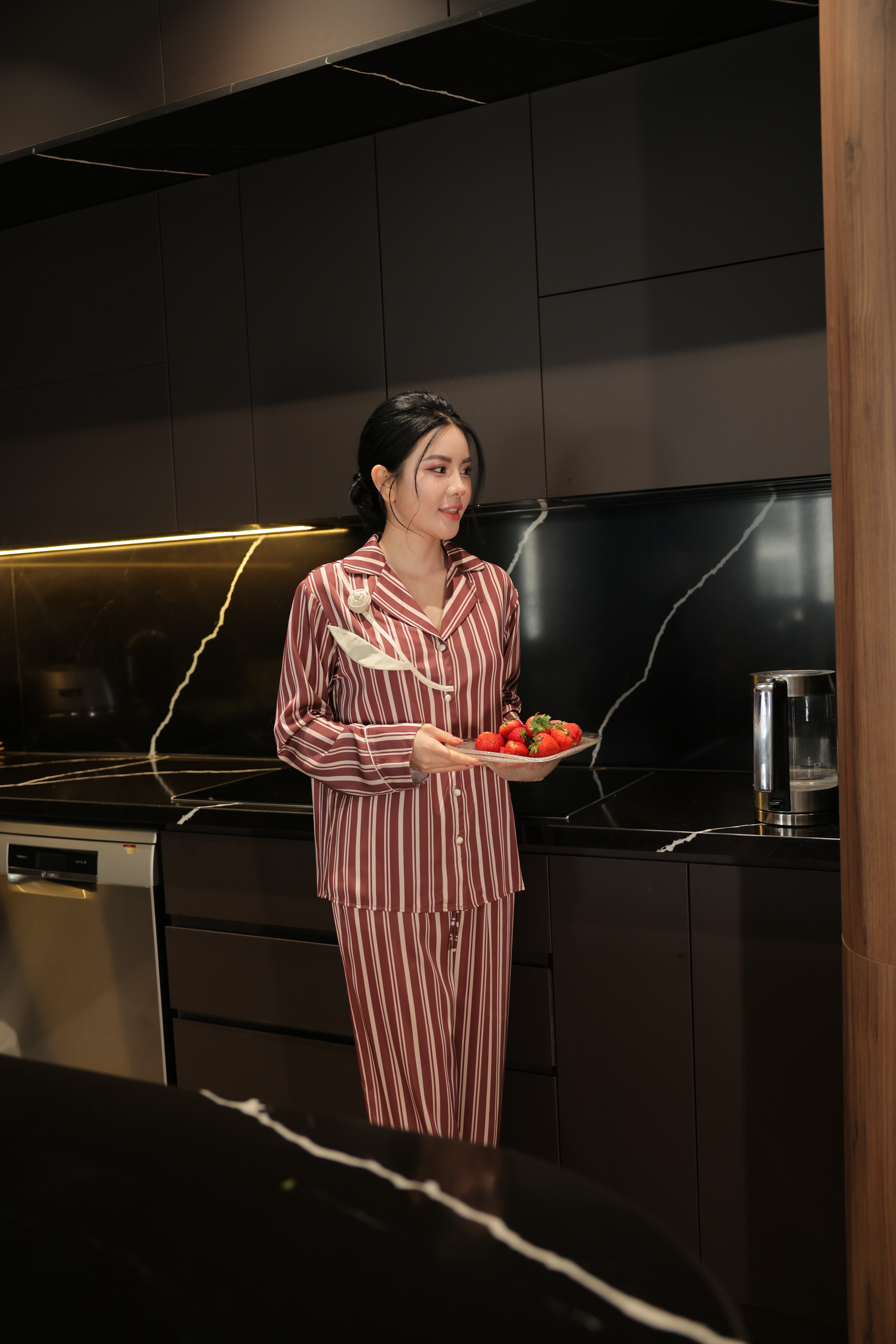 Bộ Lụa 𝑺𝒐𝒇𝒕 𝑯𝒐𝒖𝒓𝒔 áo dài tay, quần dài BN653_thumbnail_10