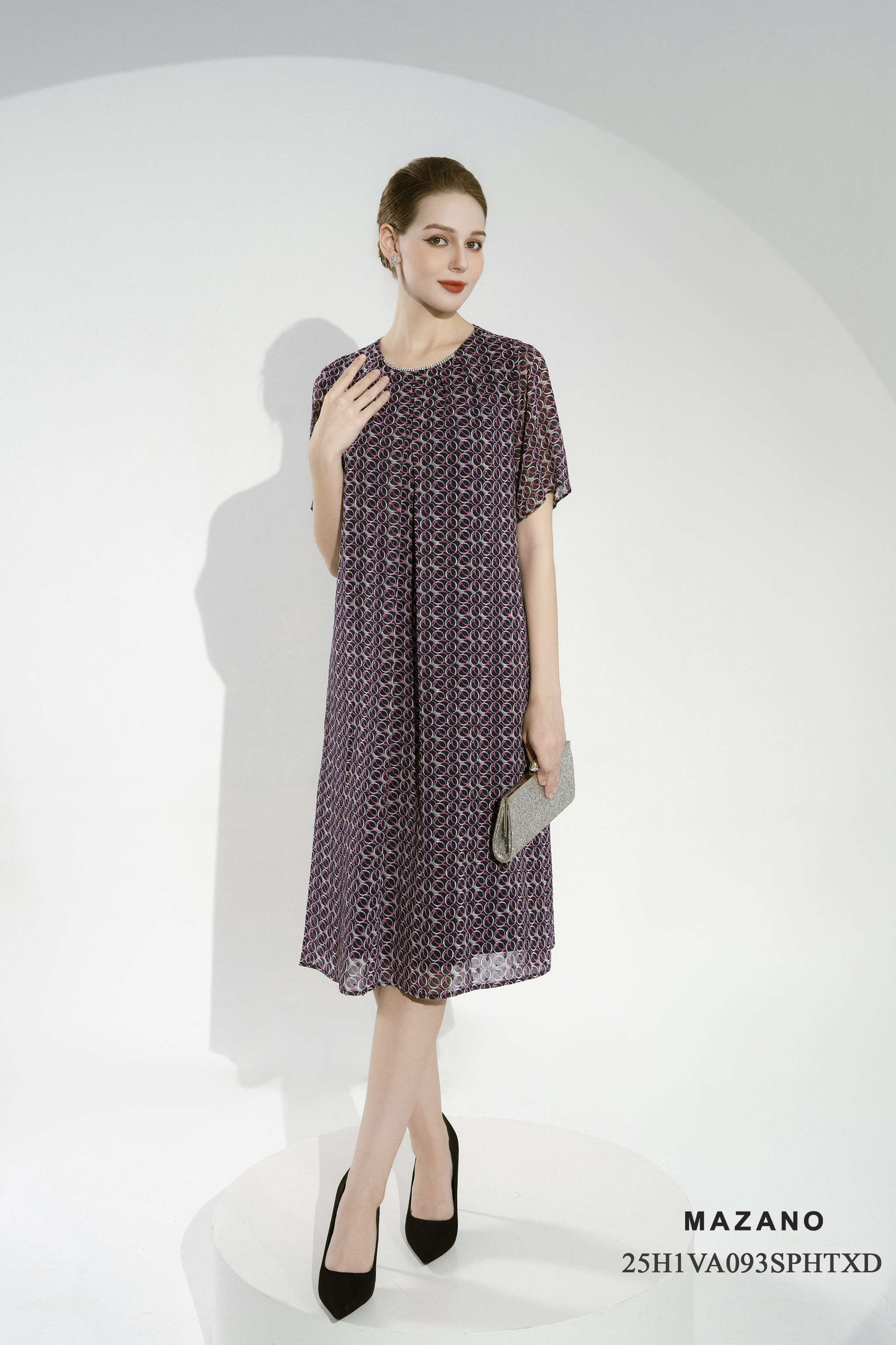 Váy Đầm Suông Vải voan 3D Đính đá thủ công Cổ tròn Tay ngắn Dài qua gối_thumbnail_0