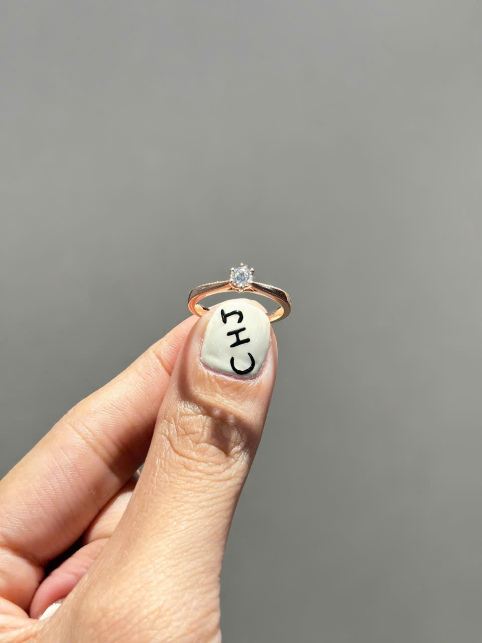 Nhẫn kim cương chủ 3.8li