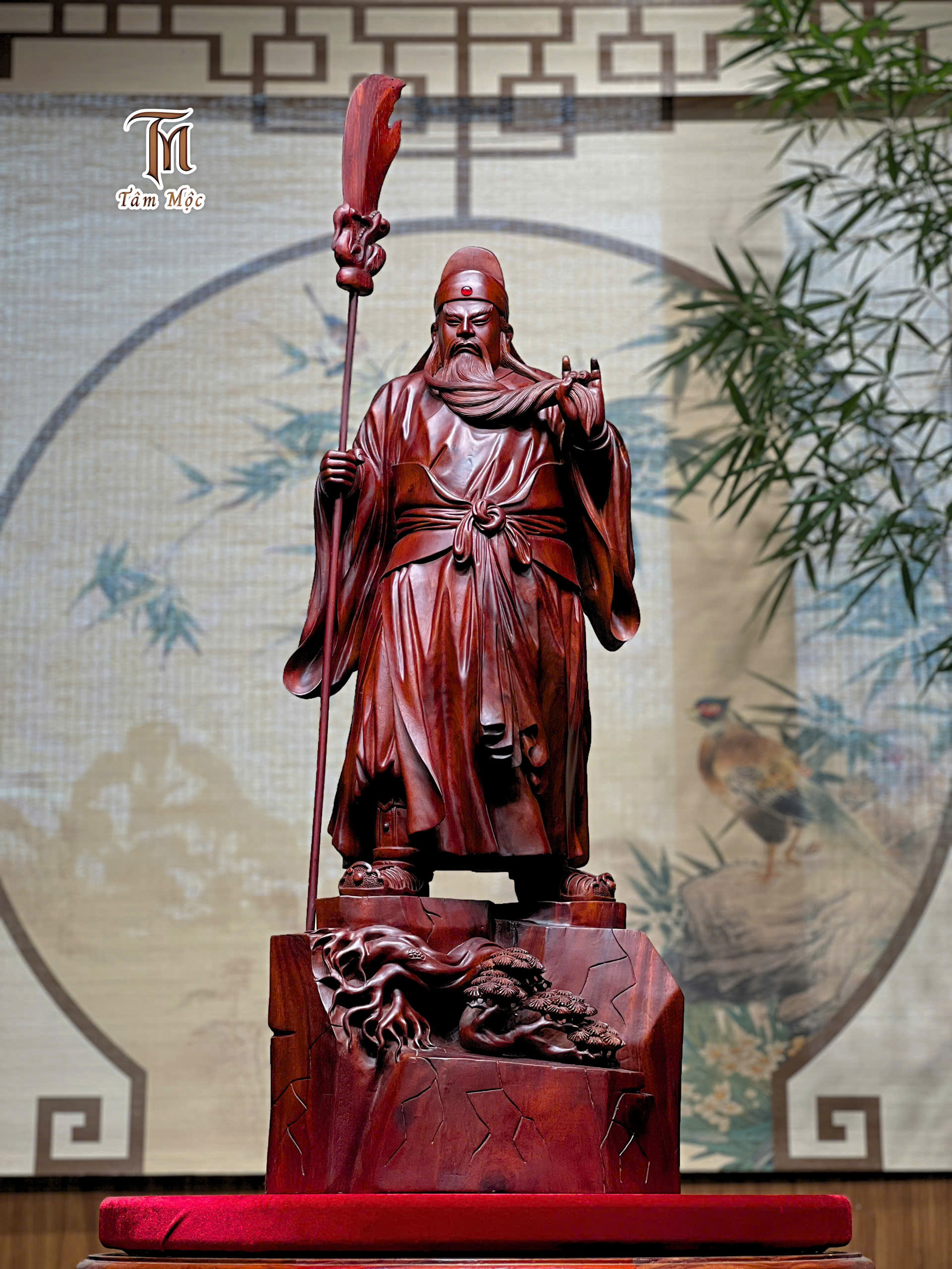 Tác phẩm: Quan Công Trấn Trạch – Gỗ Tử Đàn Đỏ