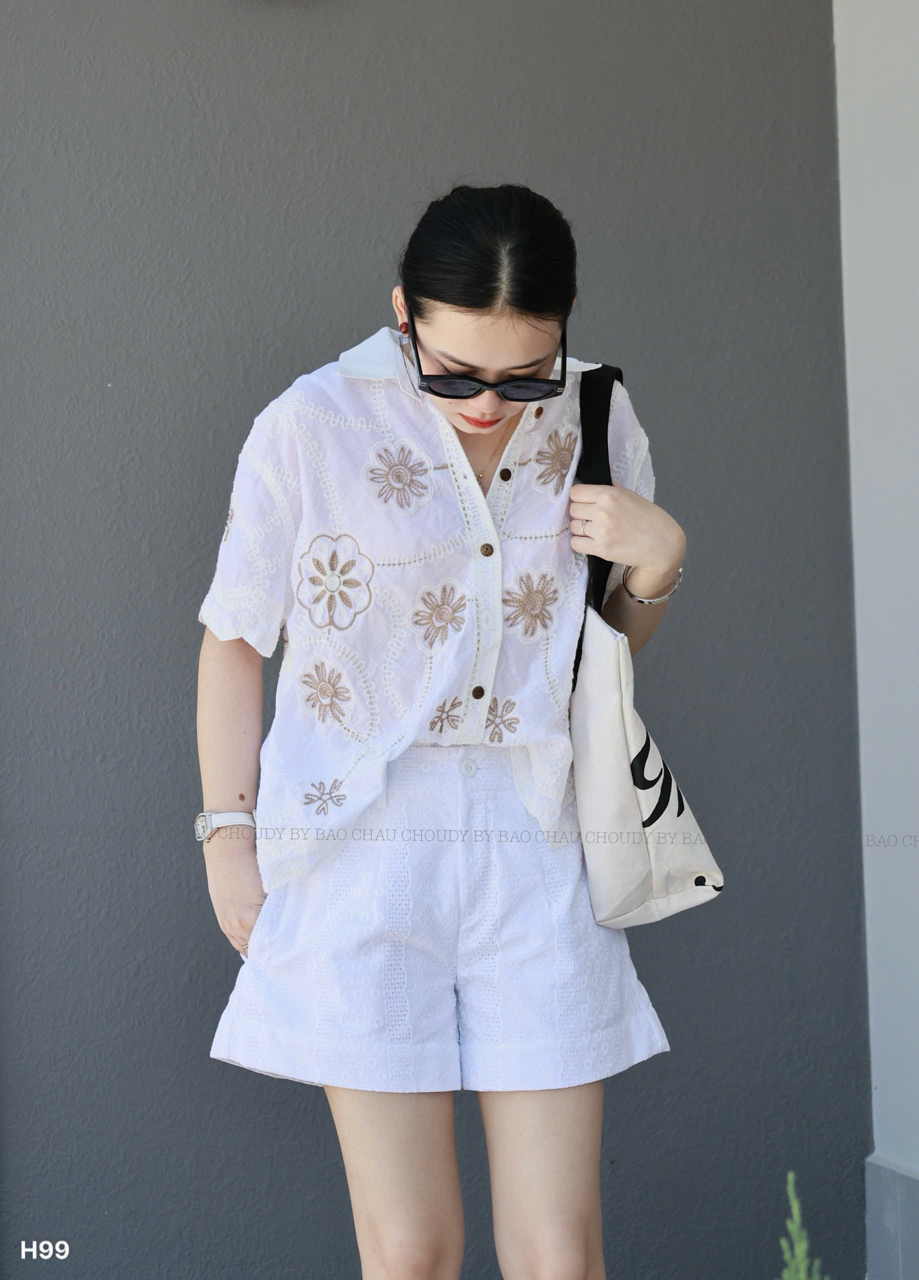 H99 QUẦN SHORT TRẮNG THÊU HOA_thumbnail_15