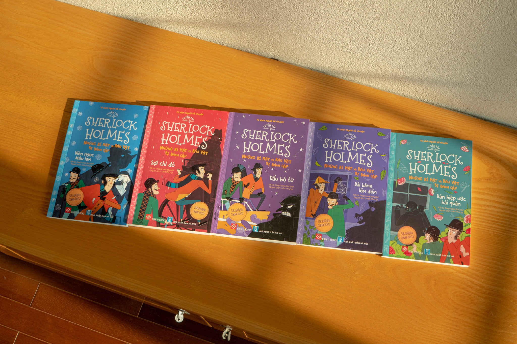 Combo 10 cuốn Sherlock Holmes - Những bí mật và báu vật bị đánh cắp (10 tập)_thumbnail_2