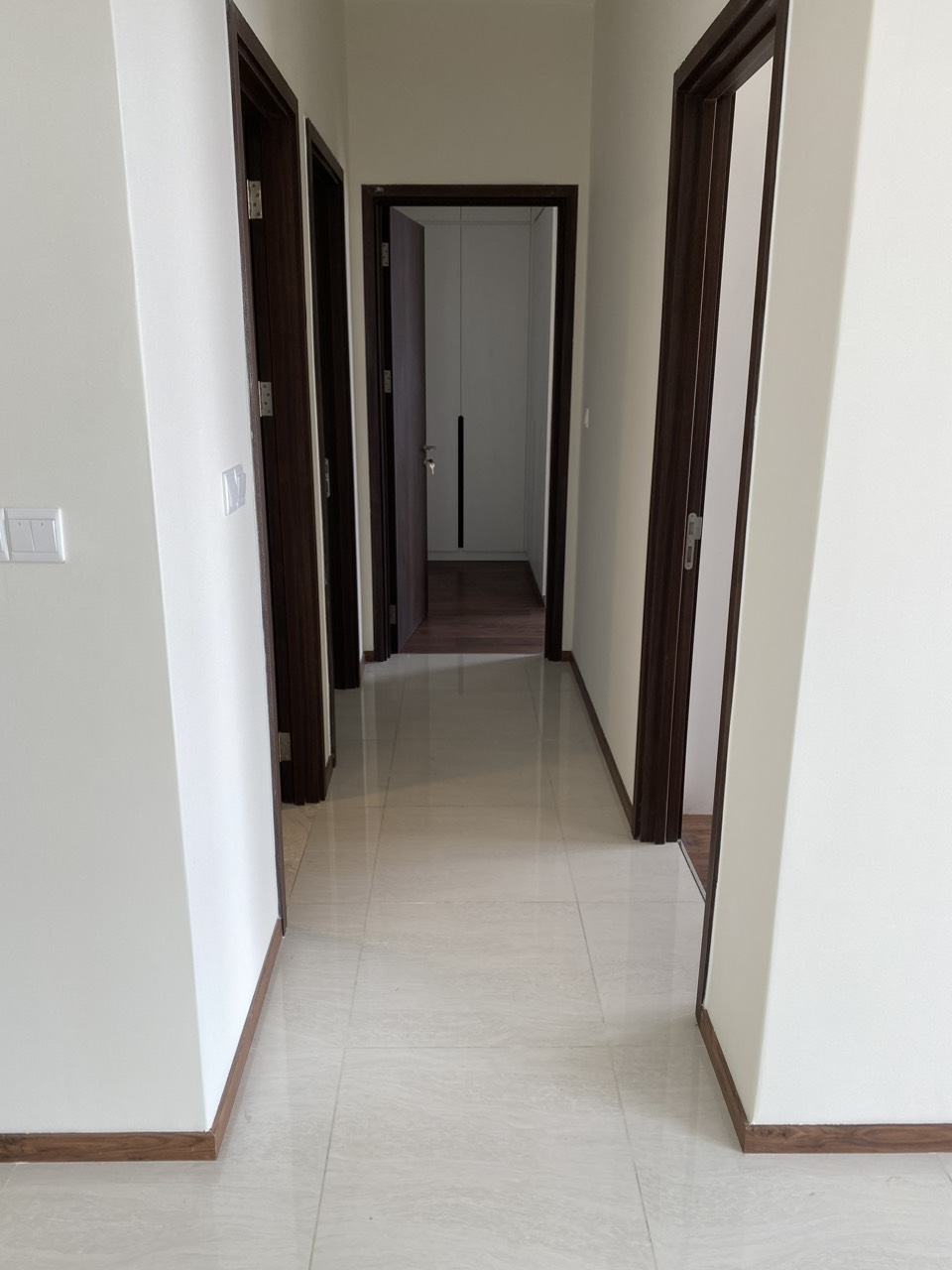 Gía tốt cho căn hộ 3 phòng ngủ, Full nội thất One Verandah._thumbnail_1