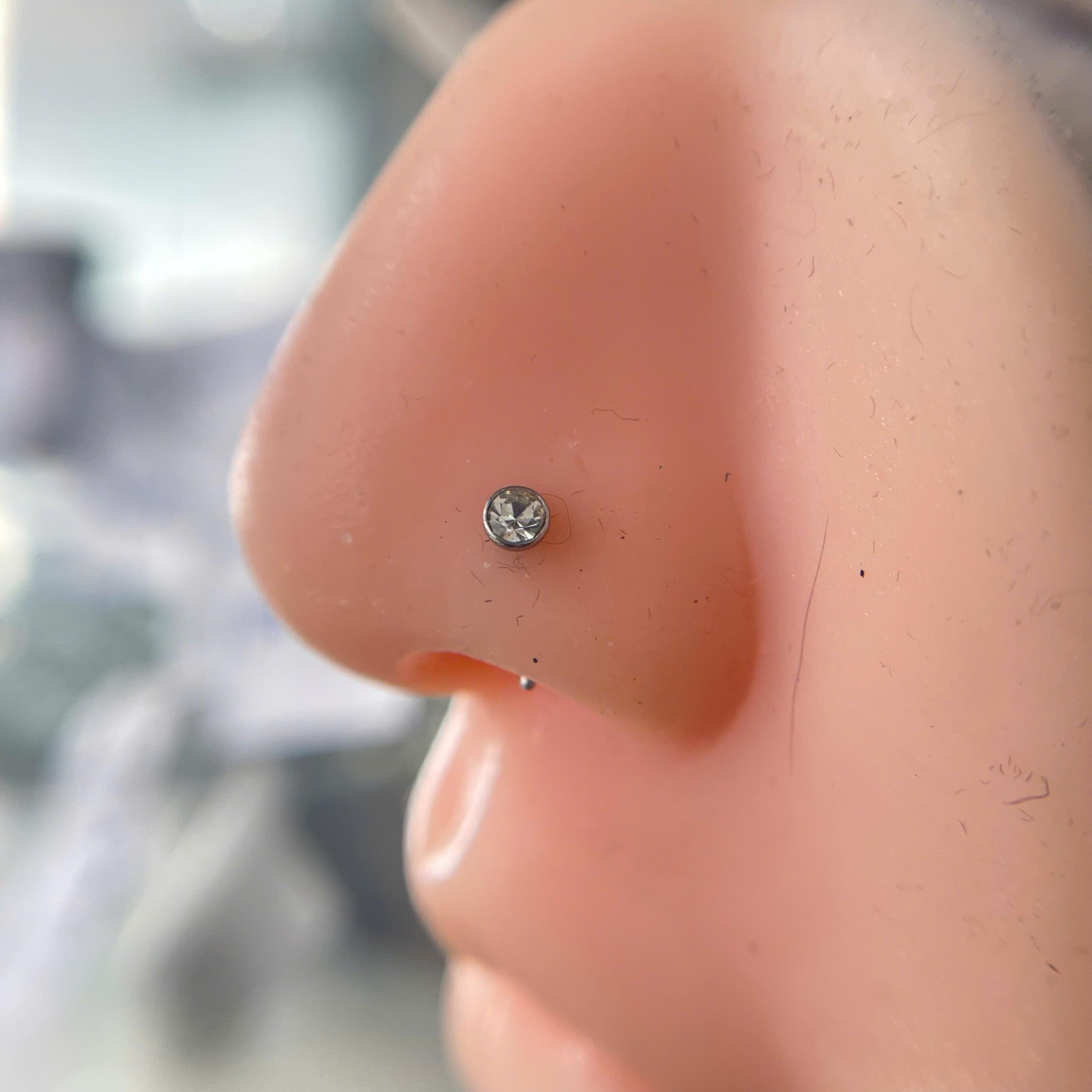 Mũi L kim cương trắng dán size 3._thumbnail_3