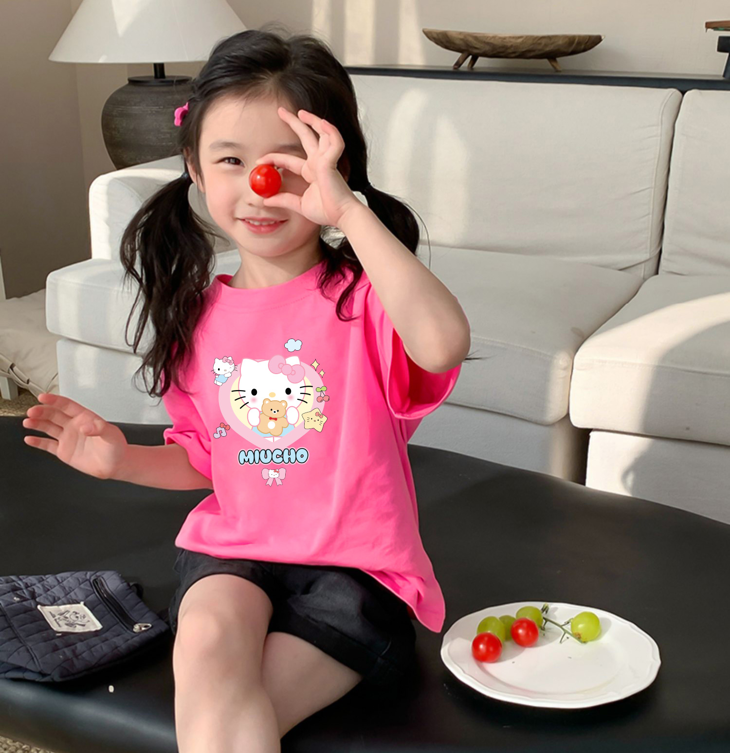 Áo thun bé gái form rộng chất vải cotton thoáng mát AED1545 Miucho Kid in artwork_thumbnail_5