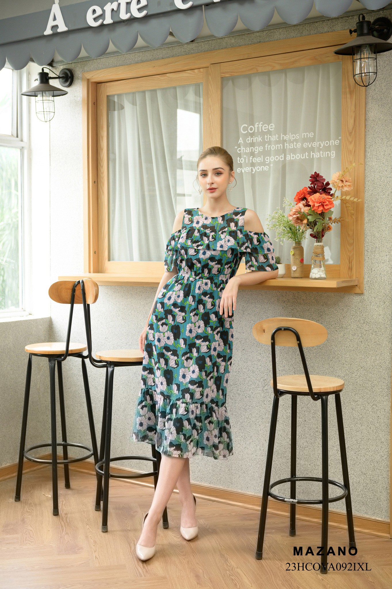 Đầm maxi xanh họa tiết đi biển 23HC0VA092IXL