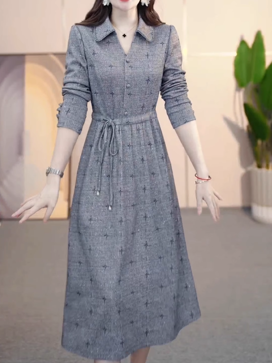 15156-Đầm xoè xám tay dài cổ bẻ kết nút eo thắt dây rút ( linen gân giãn nhẹ)_thumbnail_1