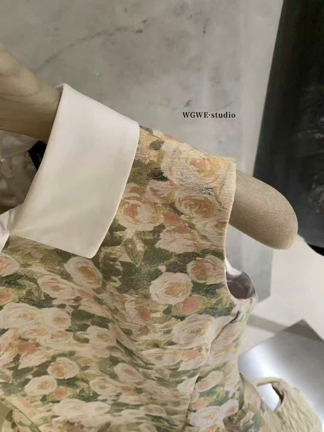 Đầm hoa phối cổ_thumbnail_6