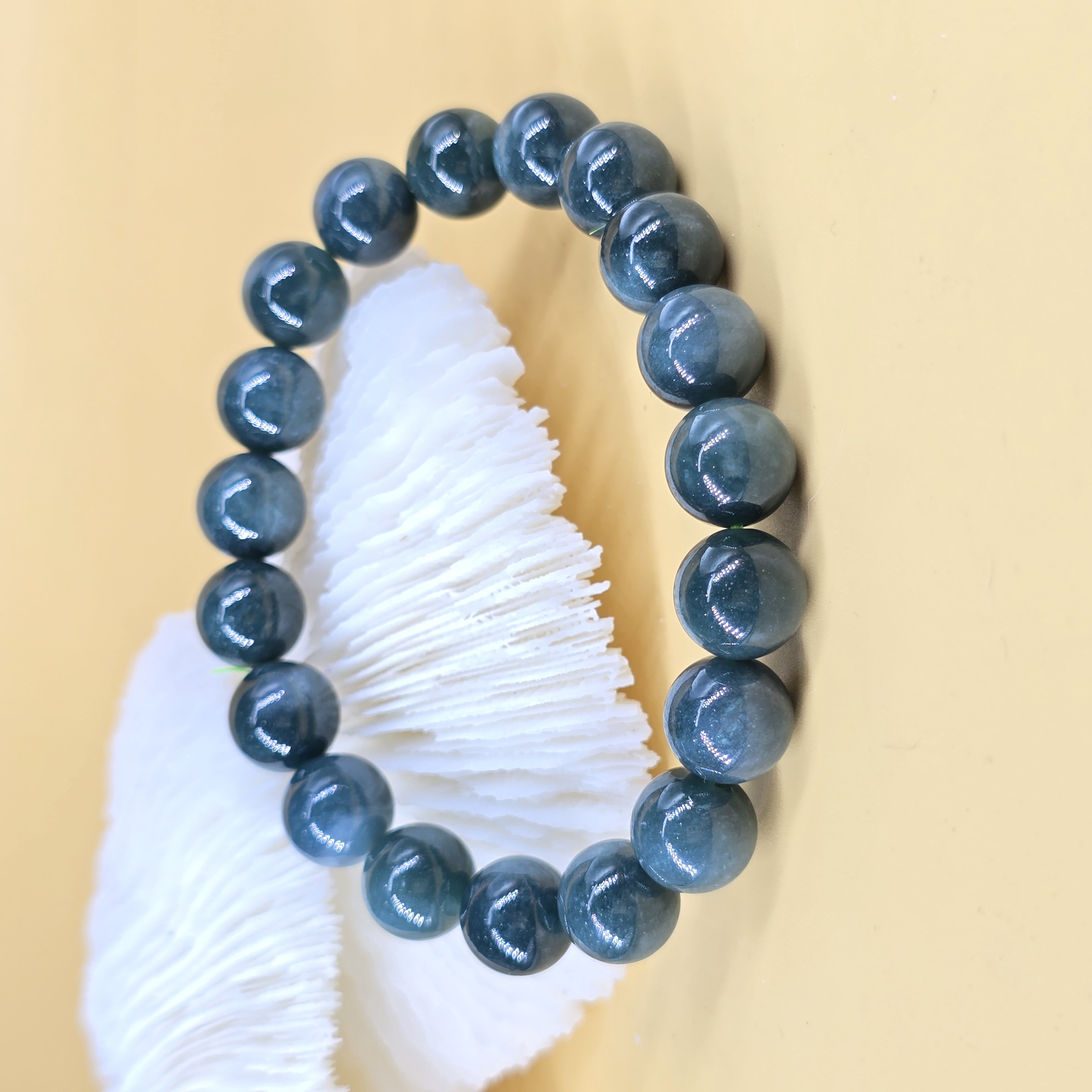 Vòng Đá Cẩm Thạch Phỉ Thúy Jadeite Màu Lam Thủy  - Xuất xứ Guatamela