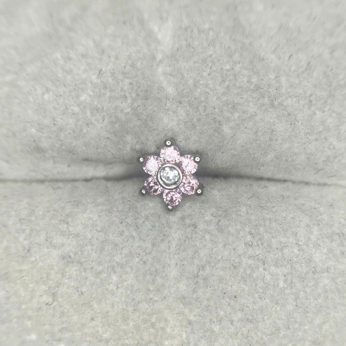 Charm cấy thép hình bông hoa._thumbnail_1