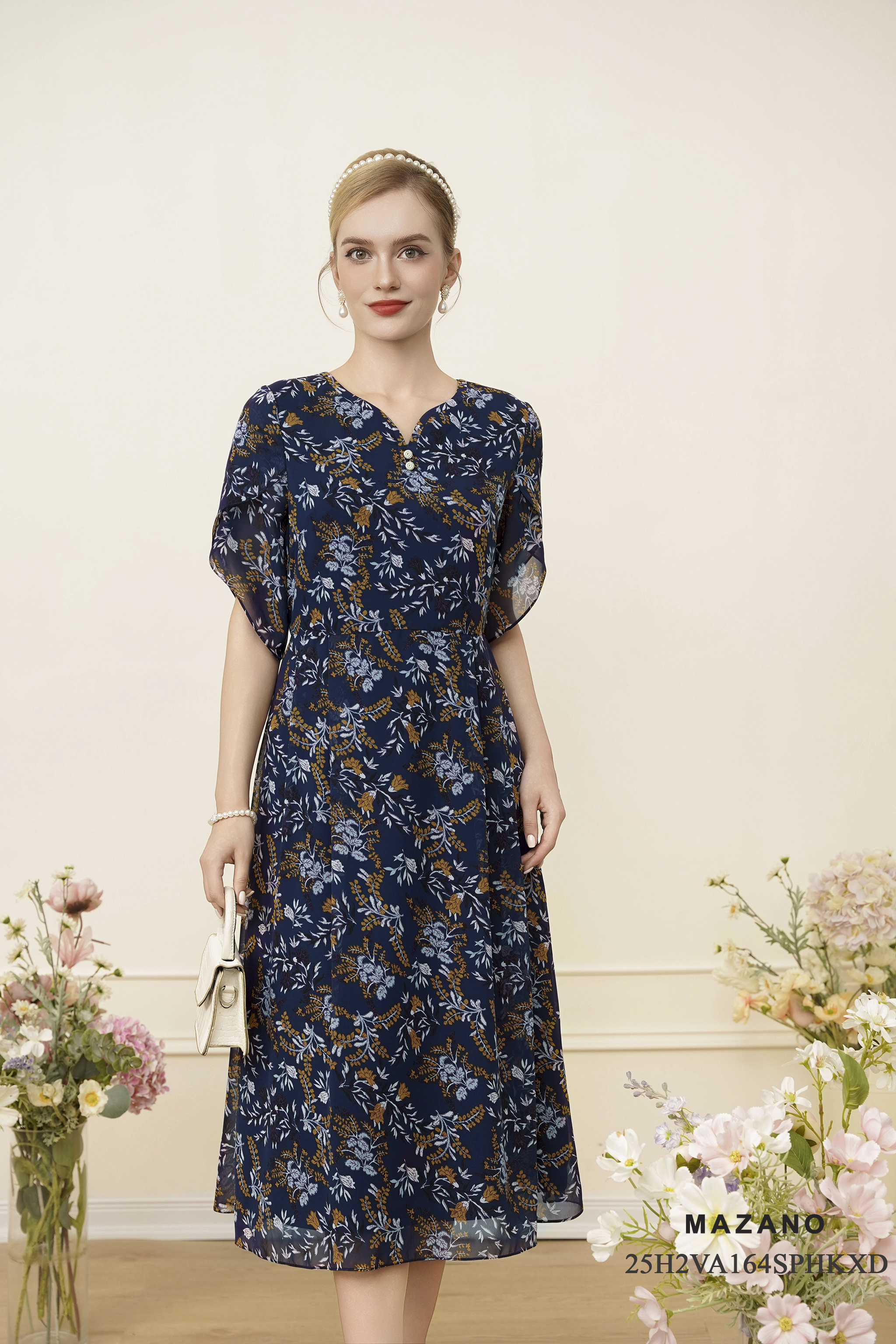 Váy Đầm Ôm Vải voan mỏng Hoạ tiết hoa nhí Cổ tròn cách điệu Tay ngắn Dài ngang bắp chân