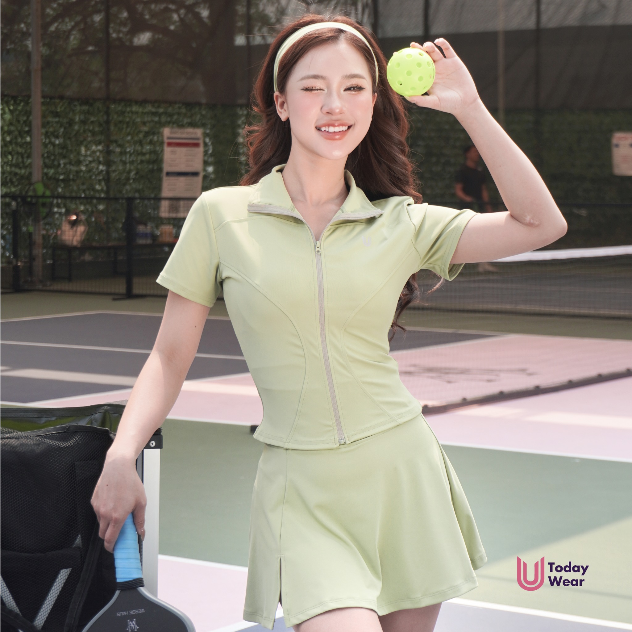 Áo khoác thể thao nữ Missy cộc tay_thumbnail_8