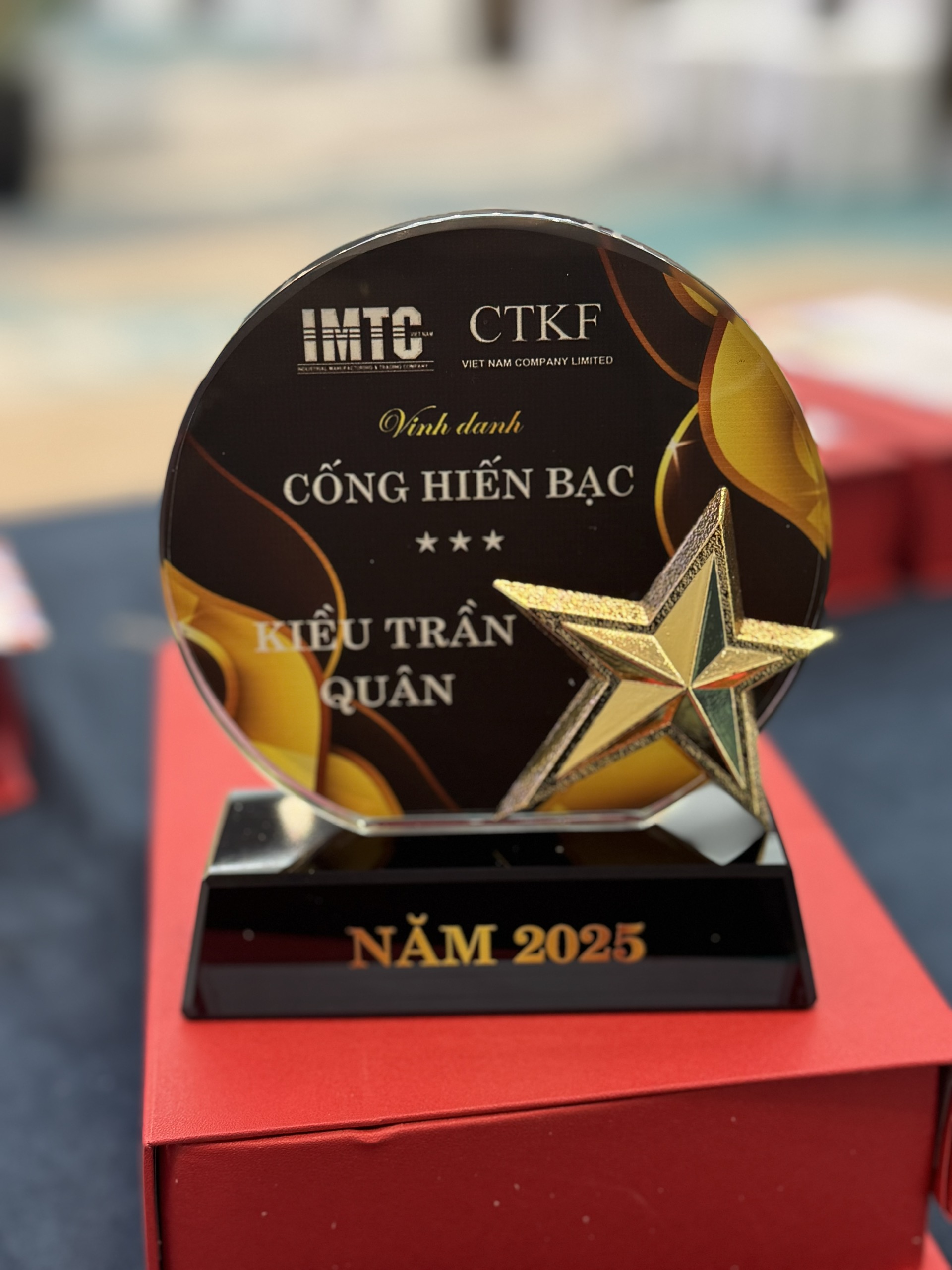 Cúp vinh danh hình tròn gắn ngôi sao_thumbnail_4