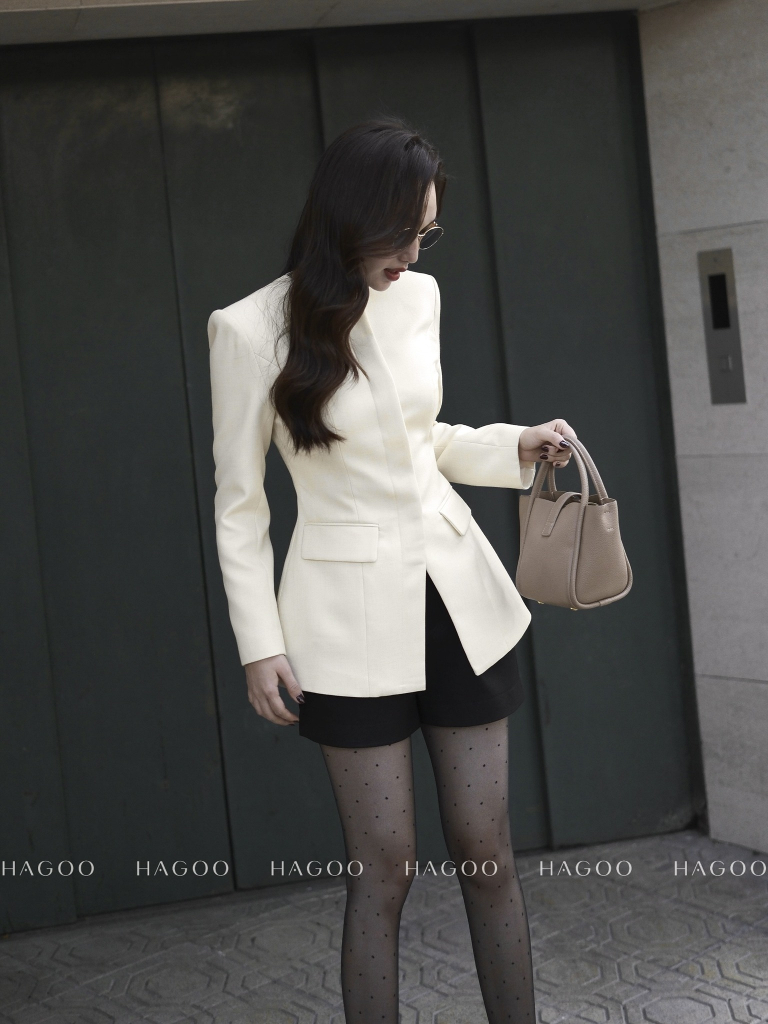 Áo blazer dấu khuy HAGOO_thumbnail_6