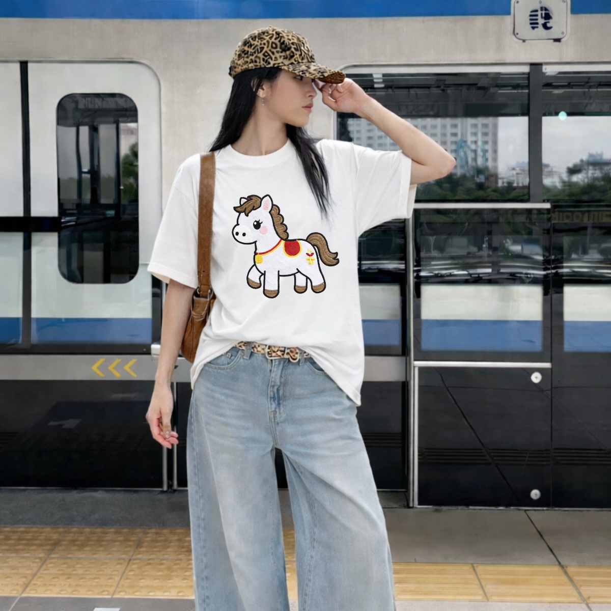 Áo thun unisex UX30-1128 in hình Ngựa trắng dáng oversized WETEE_thumbnail_2