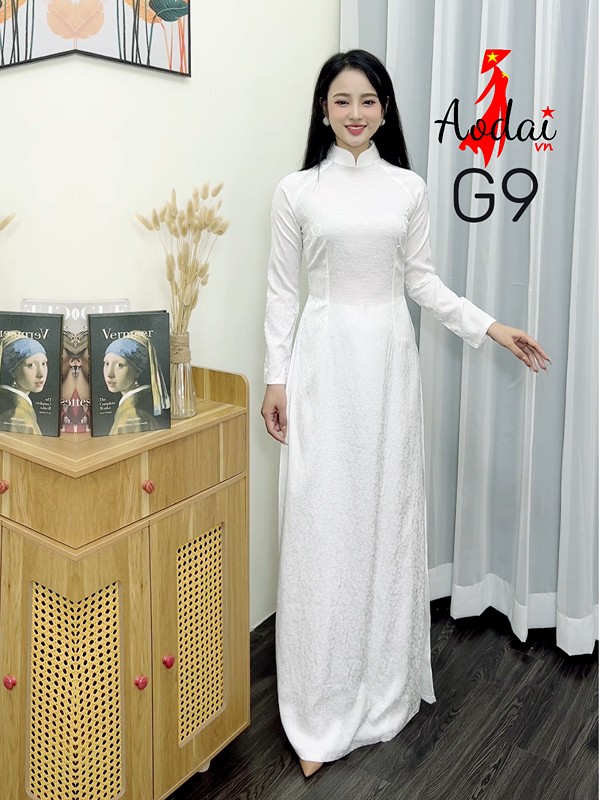 Áo dài Gấm G9 màu trắng cổ cao 3cm tay dài