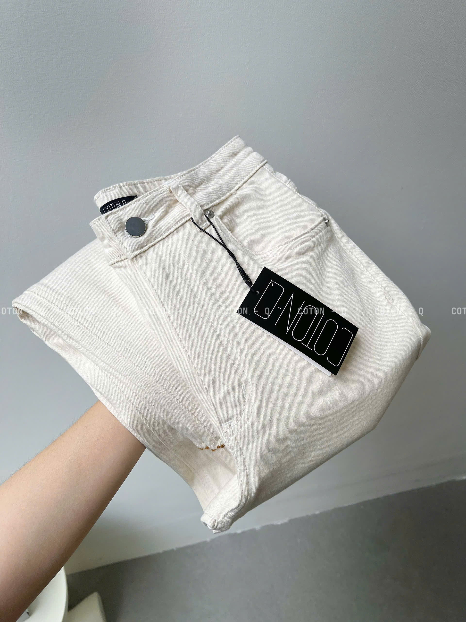 Quần suông kem phối viền gấu_thumbnail_5