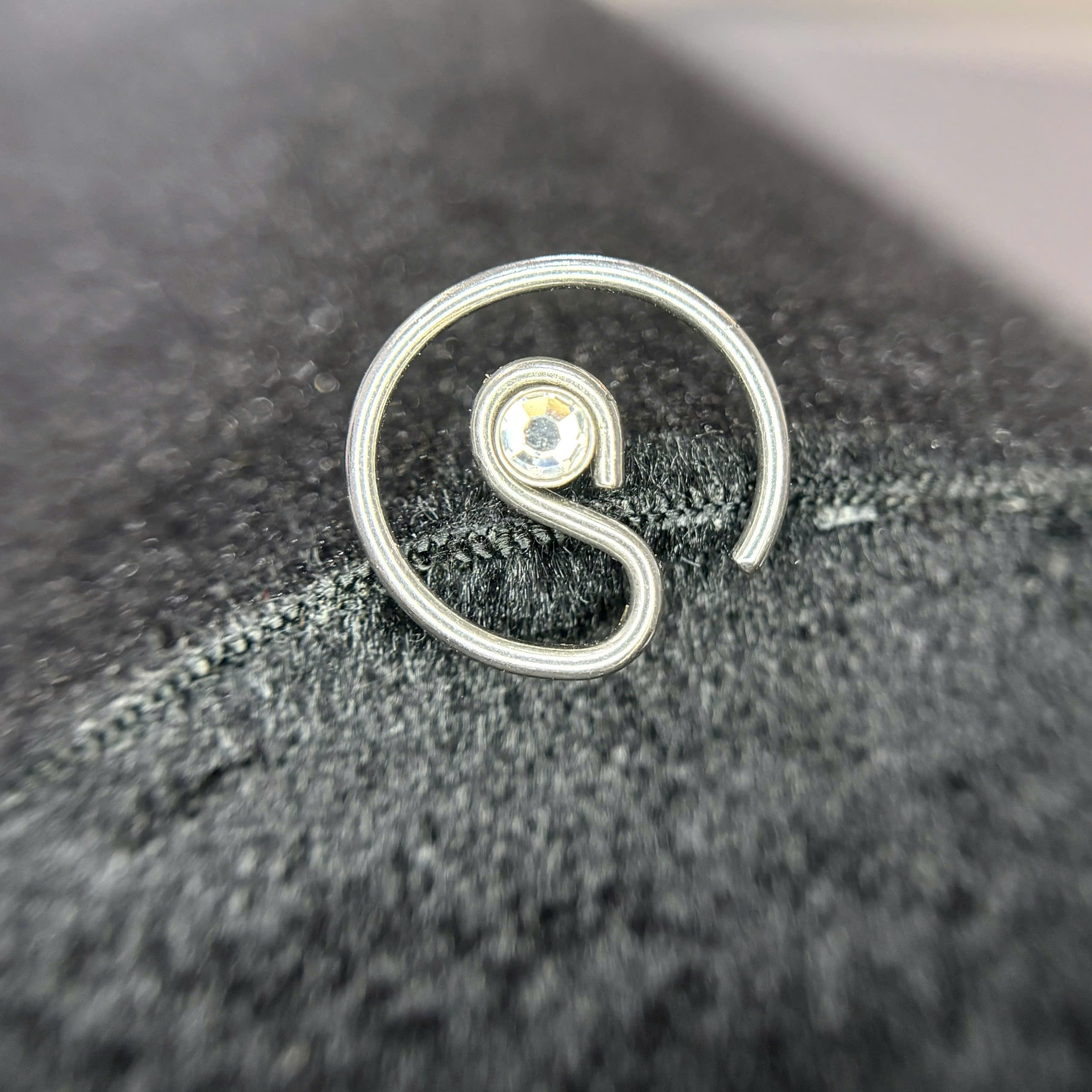 Daith vòng xoắn đá giữa 12mm_thumbnail_2