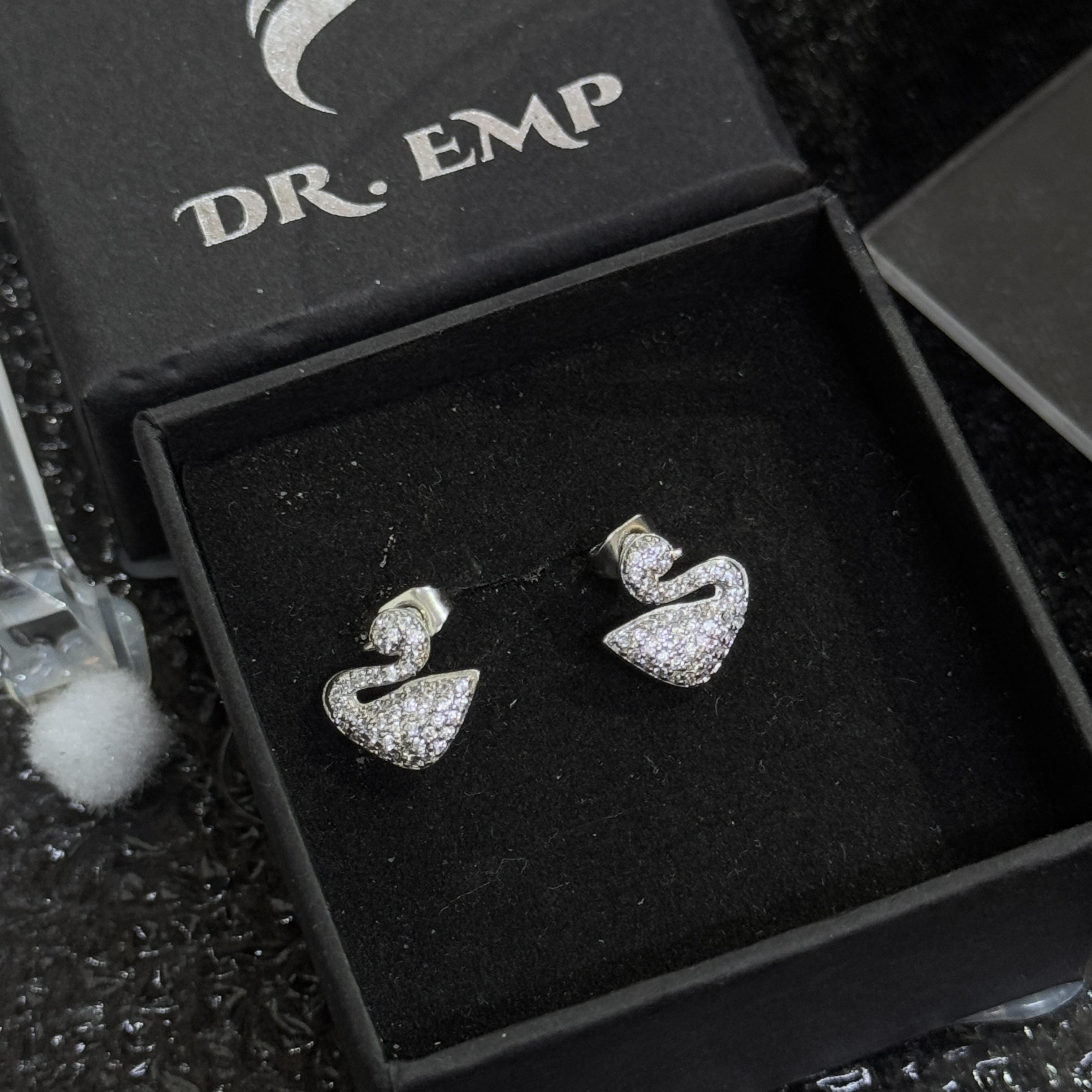 set hai món thiên nga trắng titan swaroki._thumbnail_1