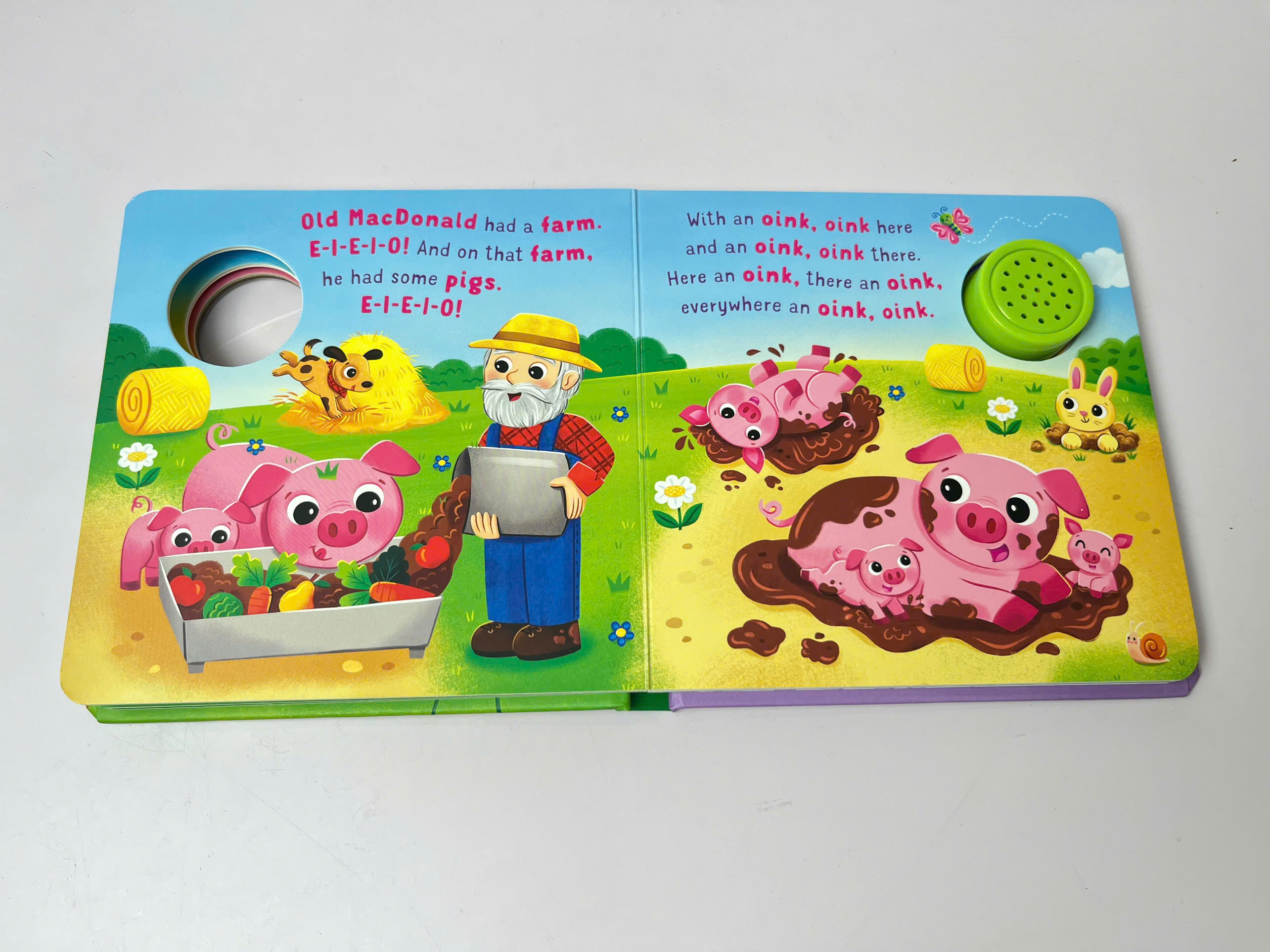 ROUND BUTTON SOUND BOOK - OLD MACDONALD (FSC)_thumbnail_4