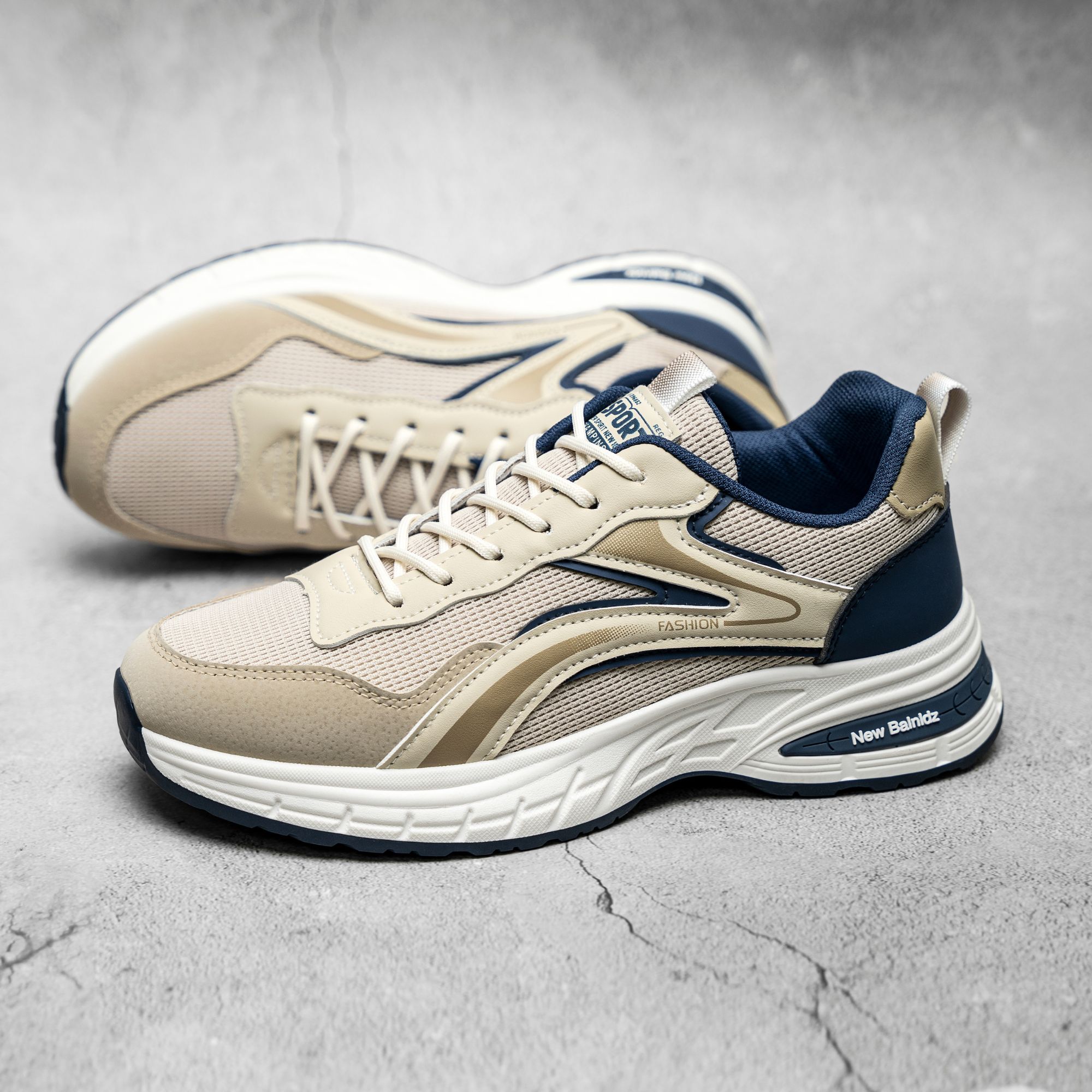 Sneaker thể thao CS202