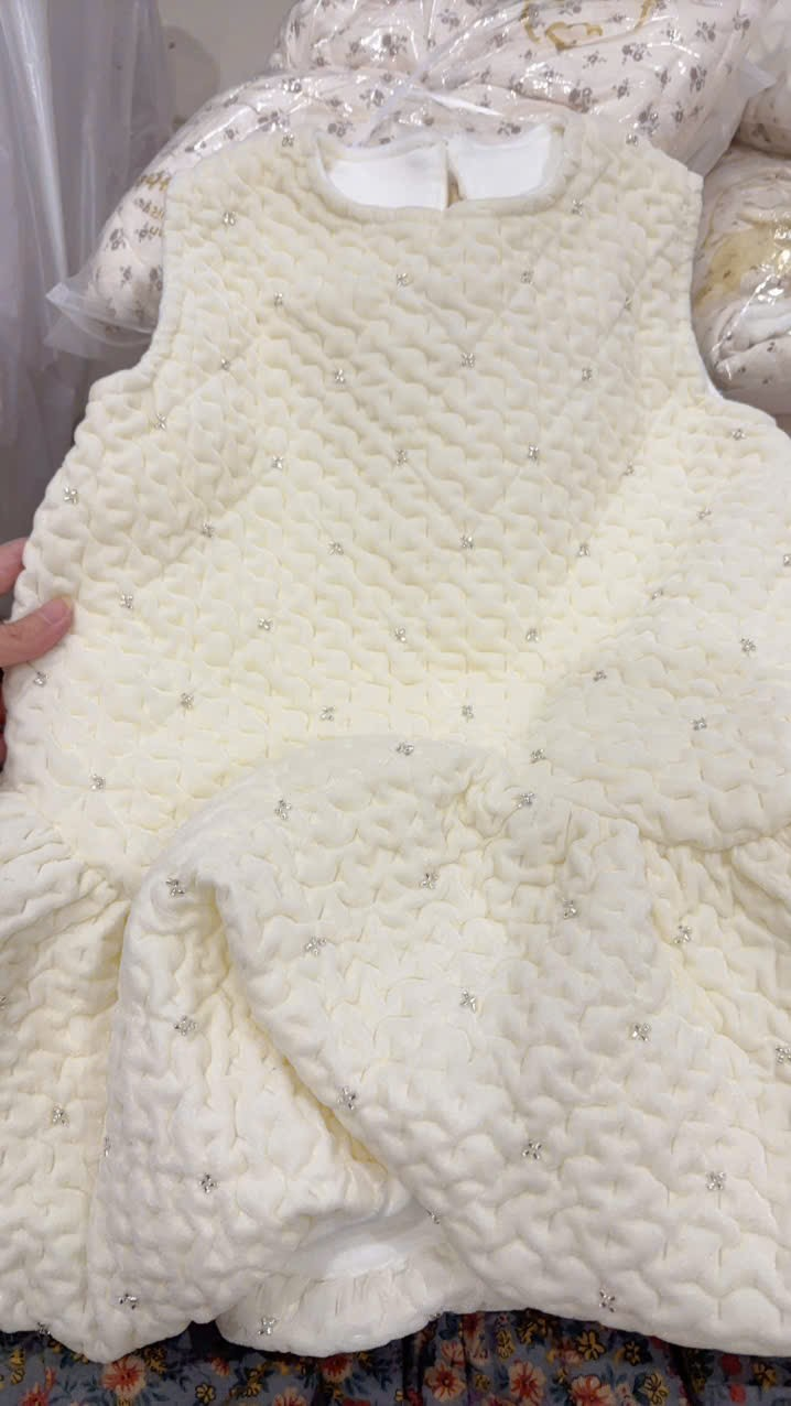 (C14) Váy dạ nhung trắng đính cườm có lót_thumbnail_0