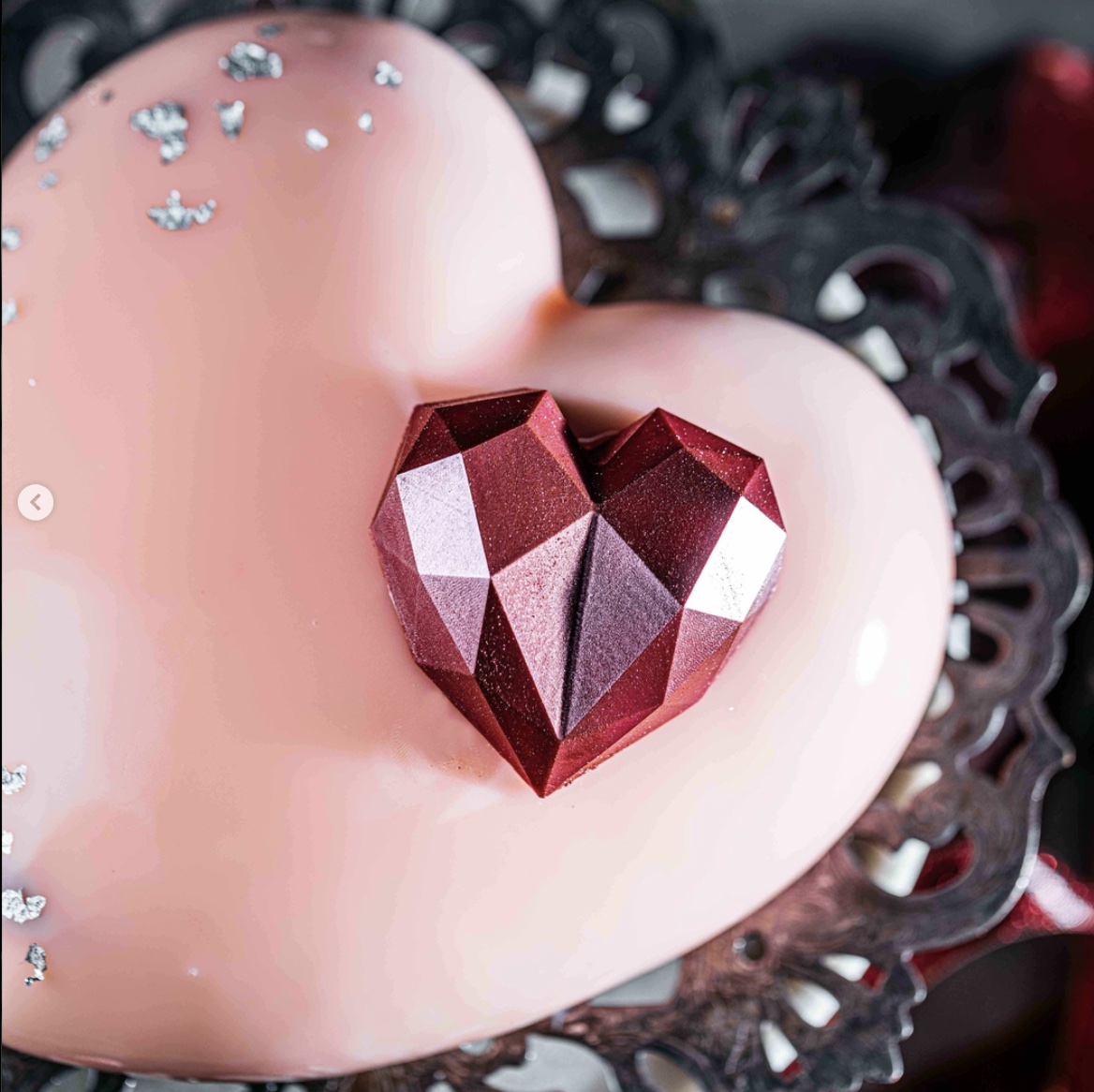 Màu HỒNG - một gam màu lạ