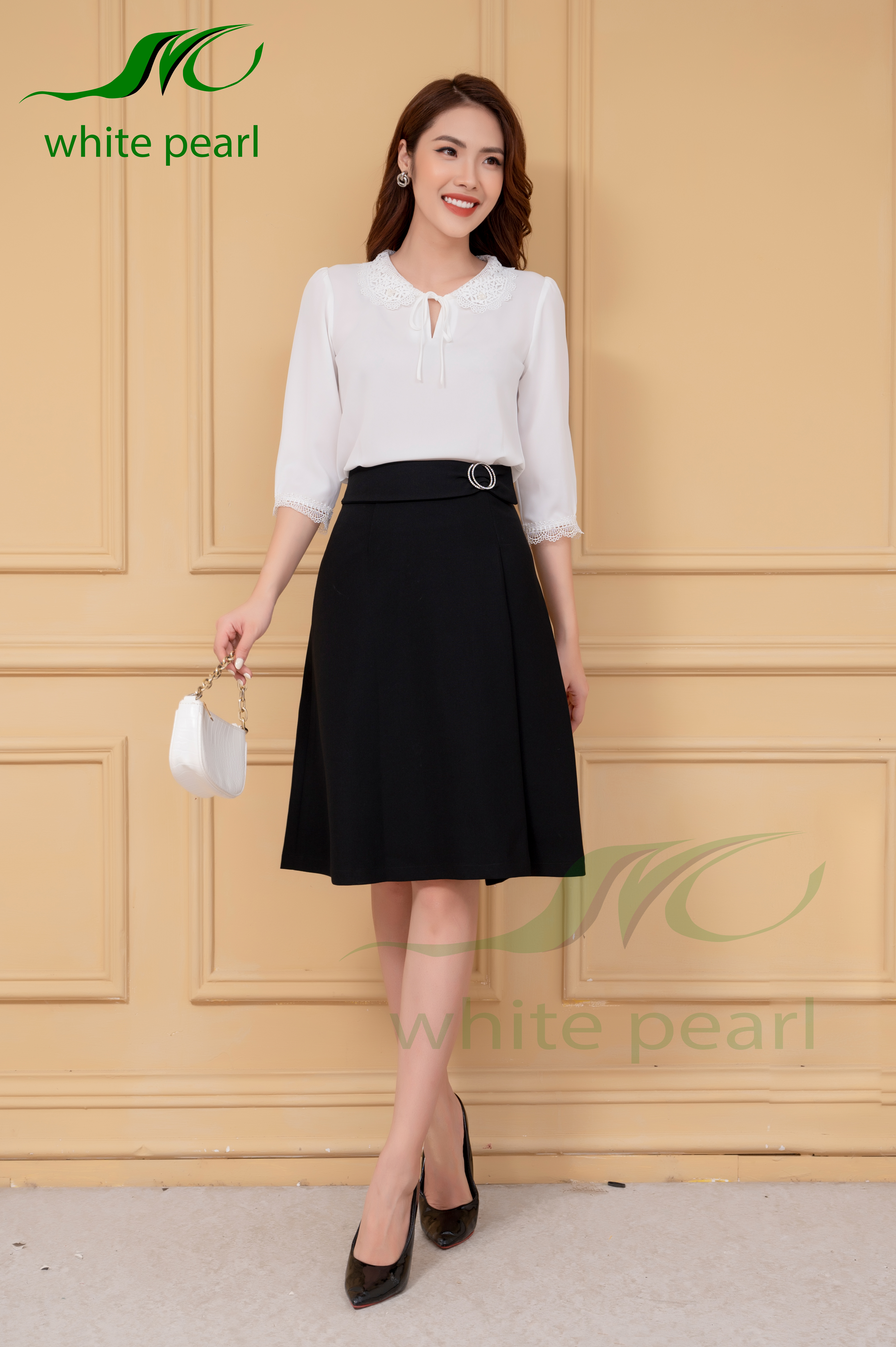 Chân váy xòe dáng ngắn thời trang công sở cao cấp White Pearl_thumbnail_0
