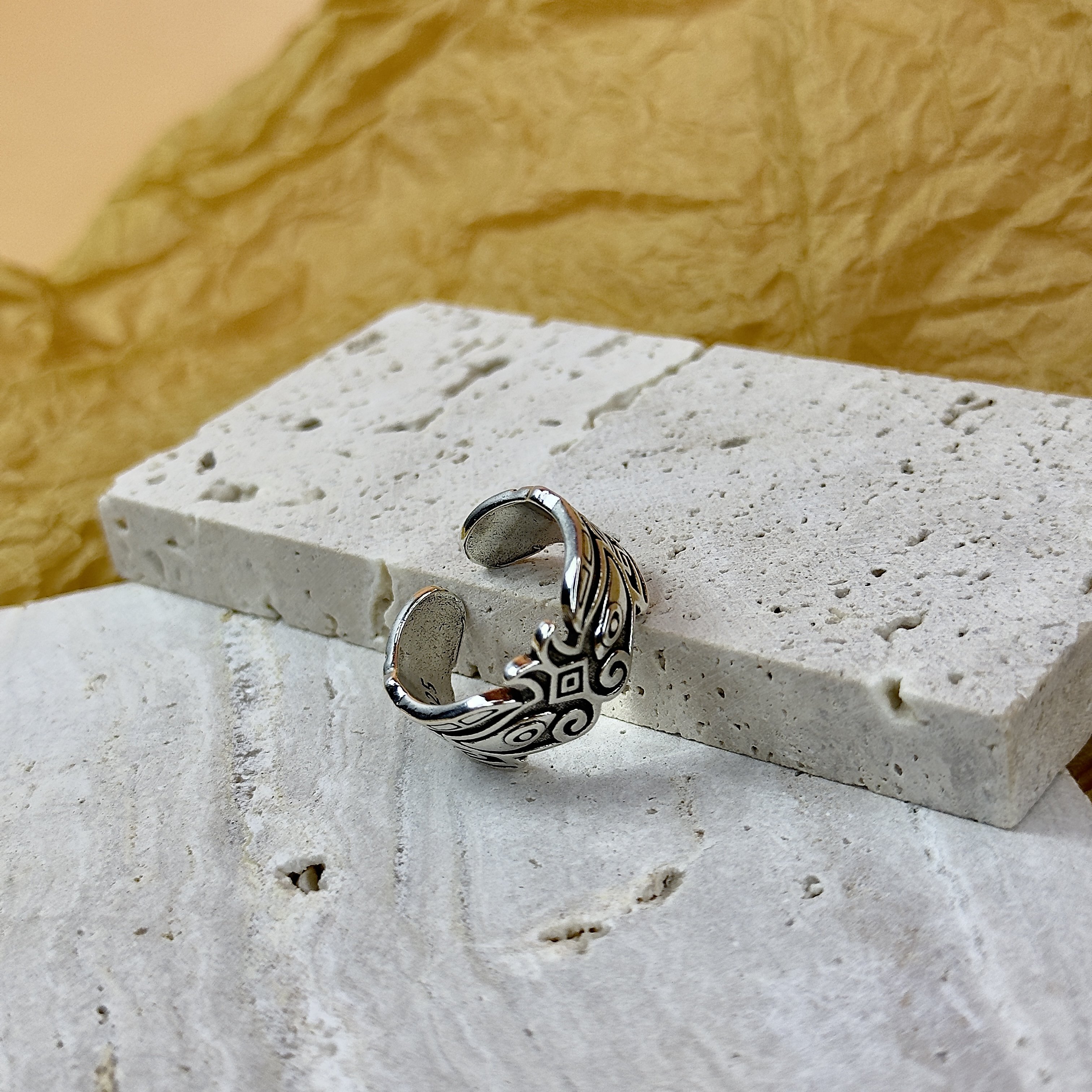 Nhẫn Thần Thú Thao Thiết_thumbnail_10