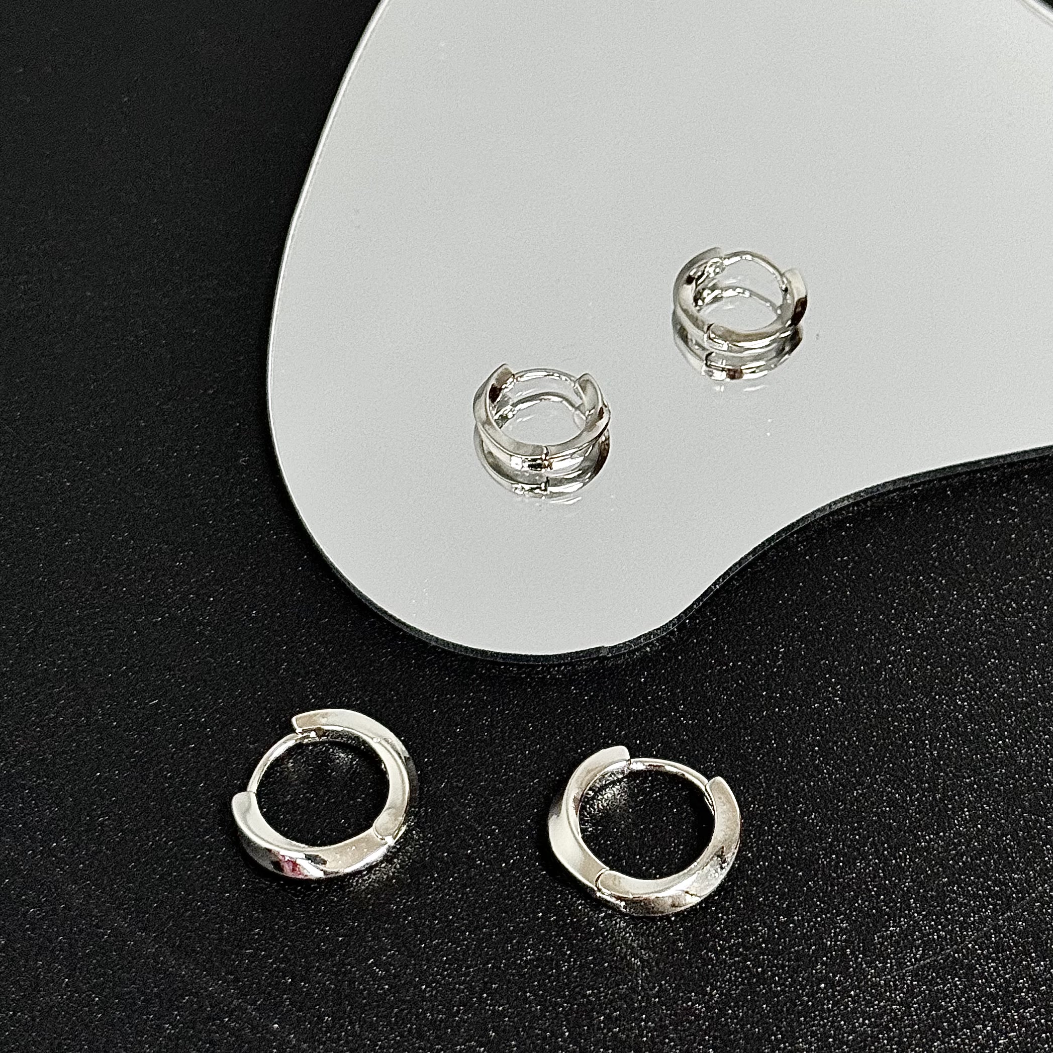 Ring on Earing_thumbnail_2