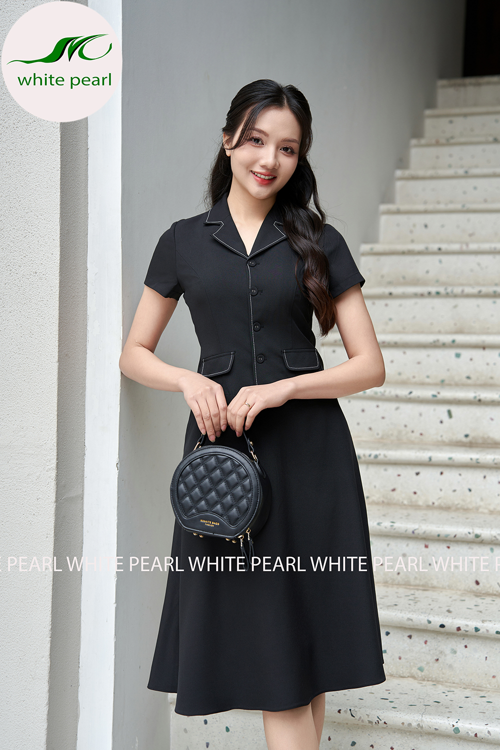 Áo ký giả cổ K đột chỉ kèm chân váy xòe thời trang công sở cao cấp White Pearl AK2401_thumbnail_1