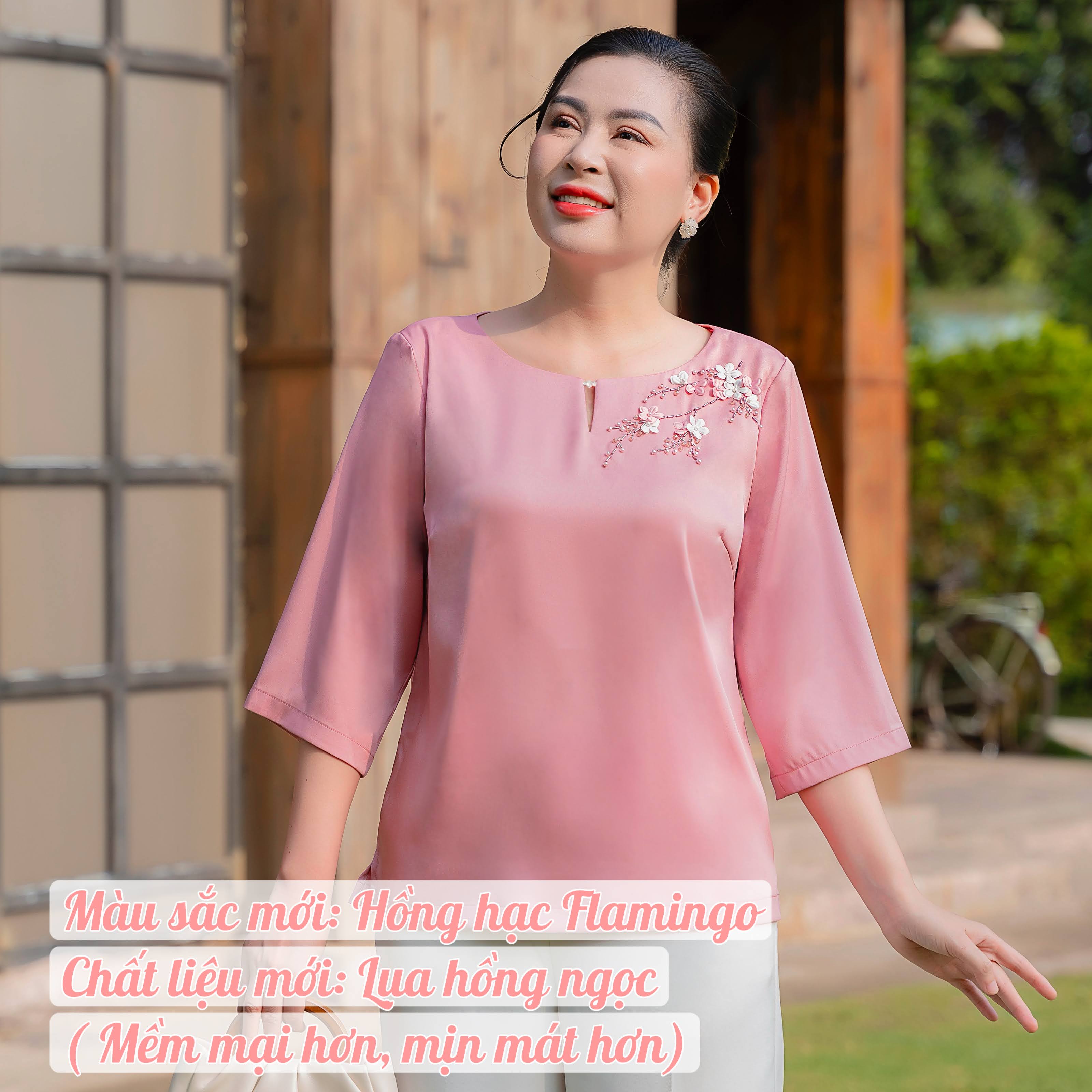 GUMOM - Áo Kiểu Trung Niên U50 U60 Cao Cấp Cổ Tròn Tay Lỡ Thêu Hoa Đính kết hoa và pha lê thủ công Sang Trọng Cho Nữ - Women Nhung Kem Xanh Nho Tua Rua Top Voi_thumbnail_2