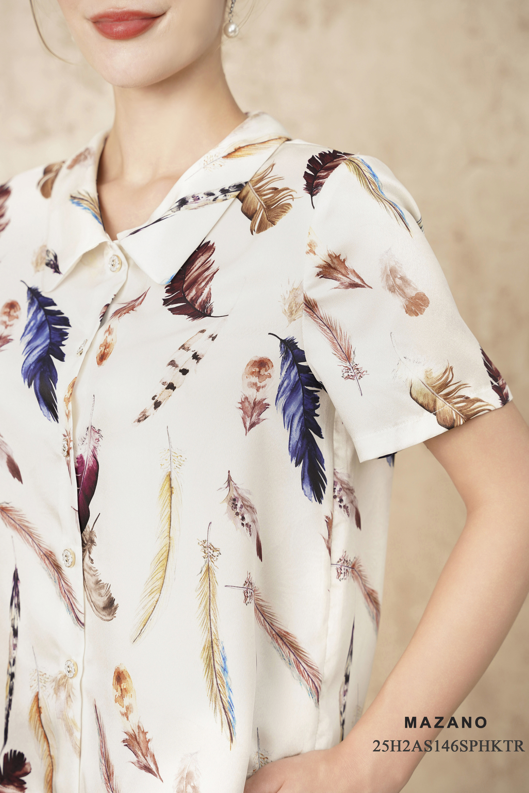 Áo sơ mi suông cài khuy Vải lụa mỏng Họa tiết lông vũ Cổ bẻ Tay ngắn Dài áo qua eo_thumbnail_2