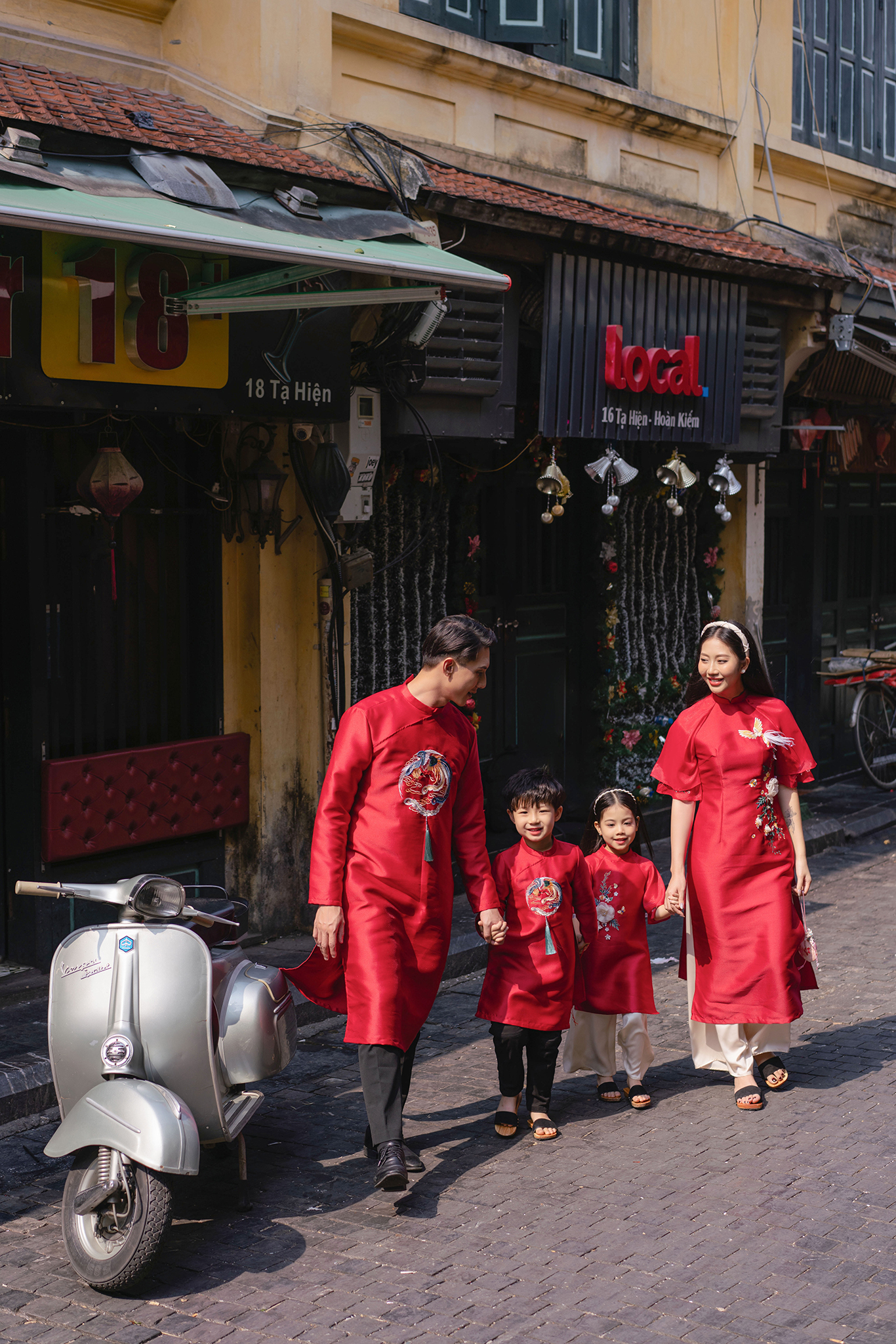 Áo dài bố thêu Phượng_thumbnail_2