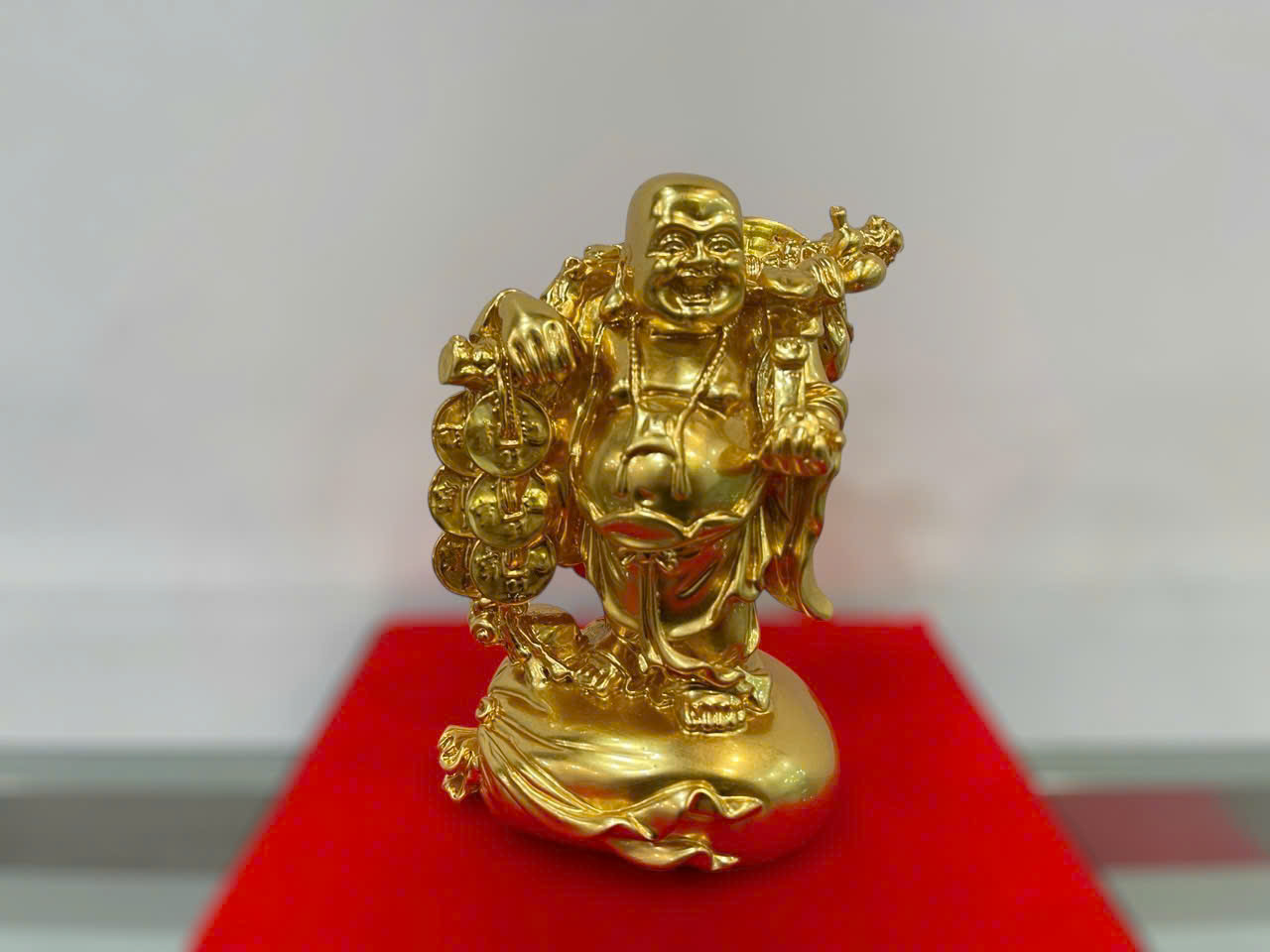 Tượng phật di lặc gánh tiền thiếp vàng 9999 cm cao 17 cm_thumbnail_0