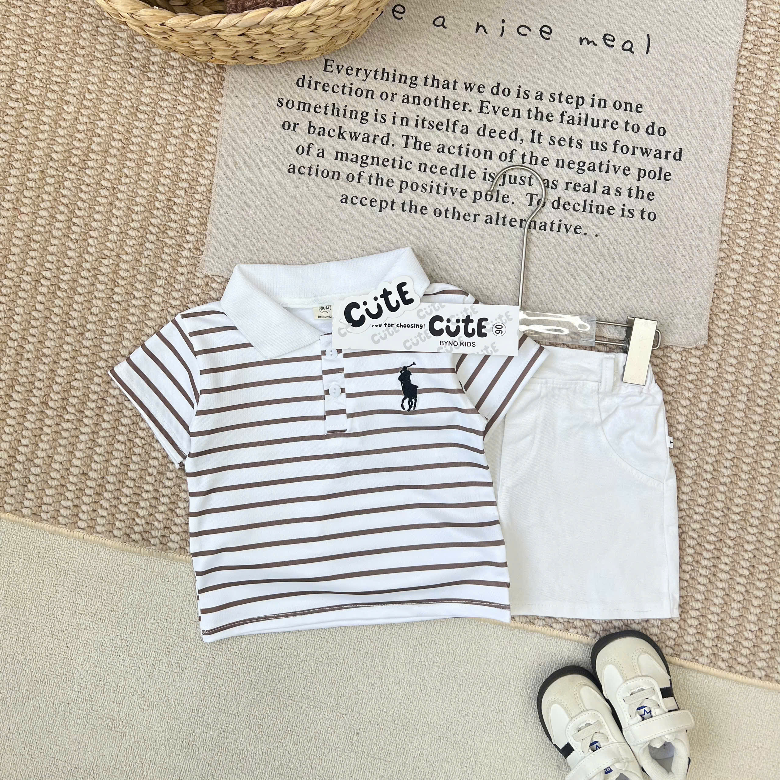 E76 BỘ POLO SỌC NGANG NÂU THÊU NGỰA 2 CÚC - A117.1764