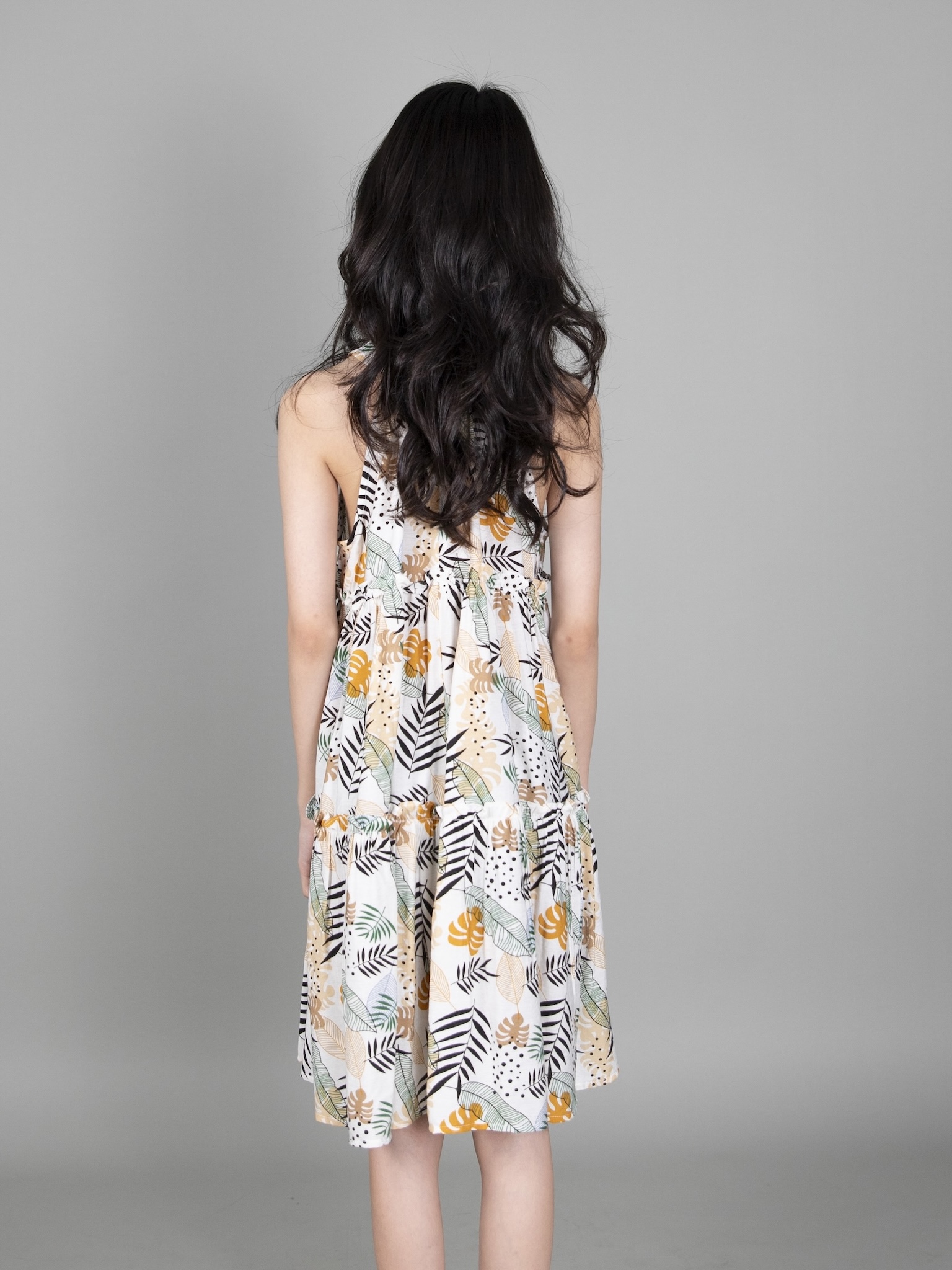 Váy cổ kiềng họa tiết hình lá_thumbnail_3