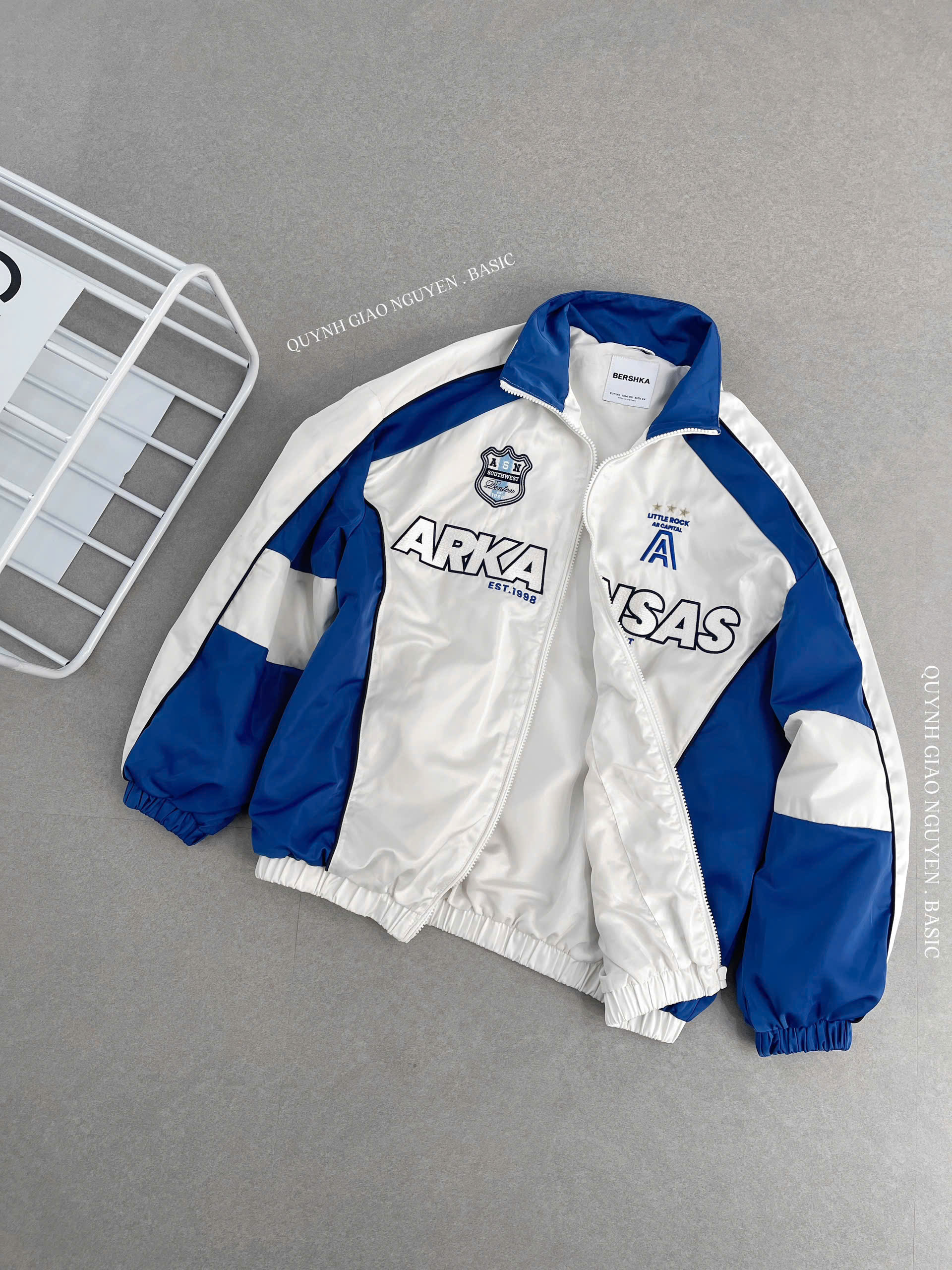 Áo thun viền Cali ( TRẮNG )_thumbnail_19