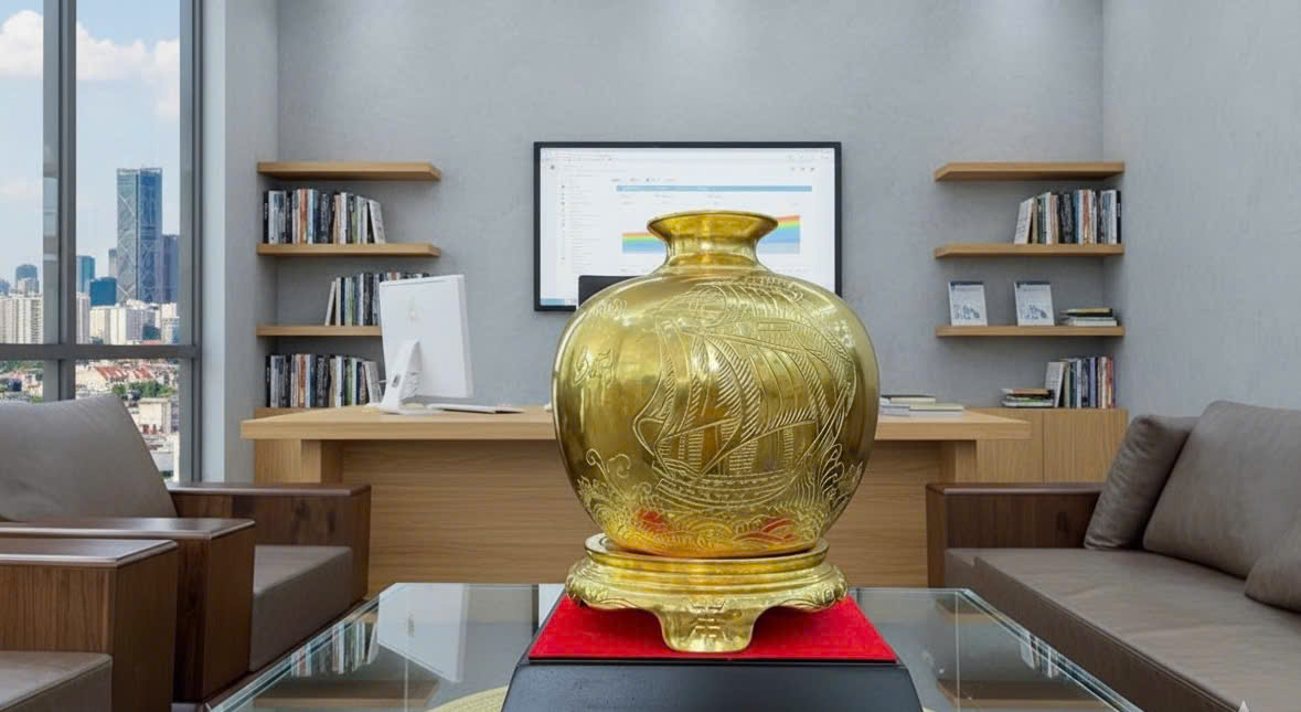 Bình Hút Tài Lộc Thuận Buồm Xuôi Gió Bằng Đồng Dát Vàng 9999 Cao Cấp KT CAO 26CM 