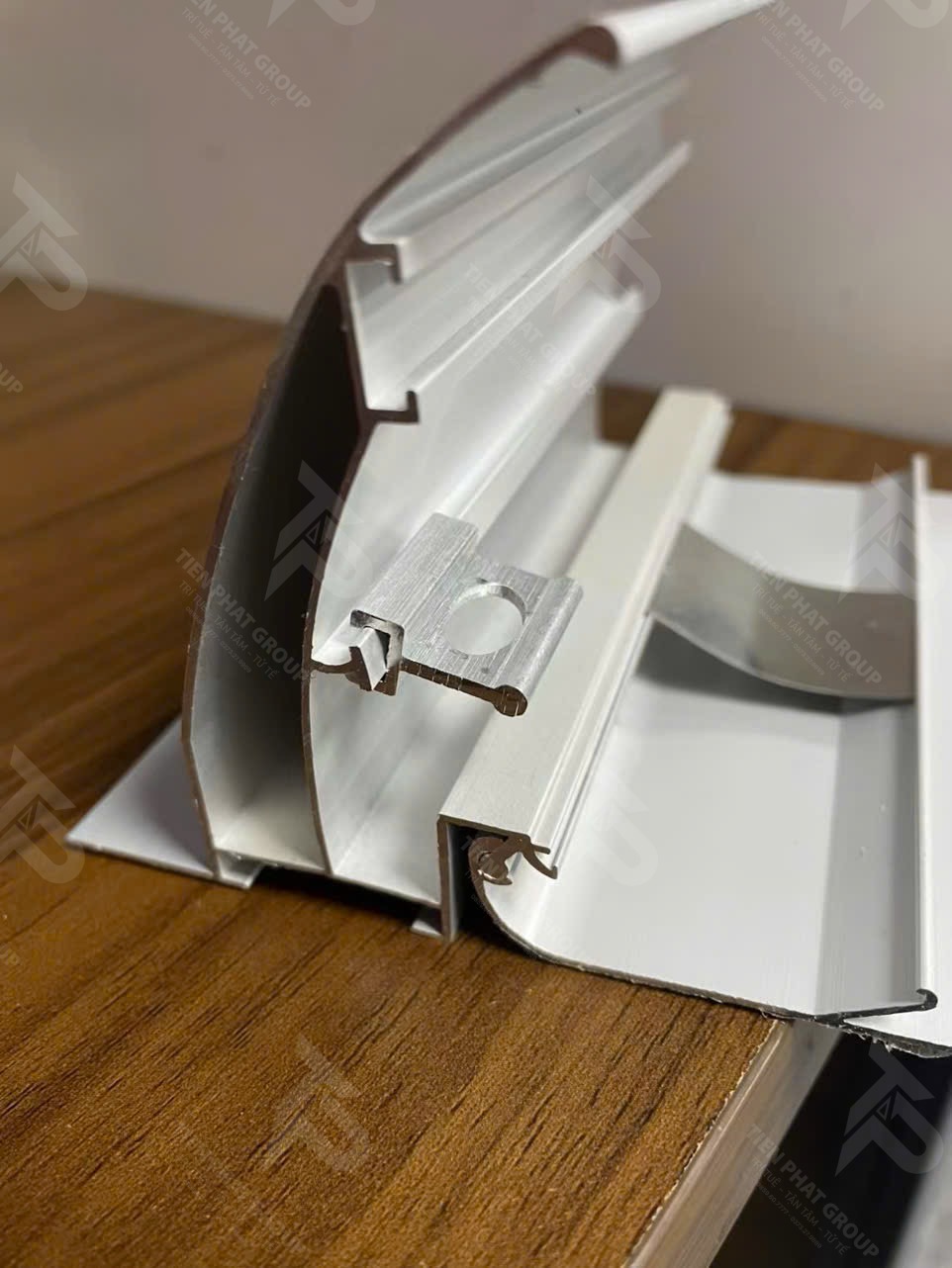 NHÔM BẬT CẠNH BẢN 10CM _thumbnail_3