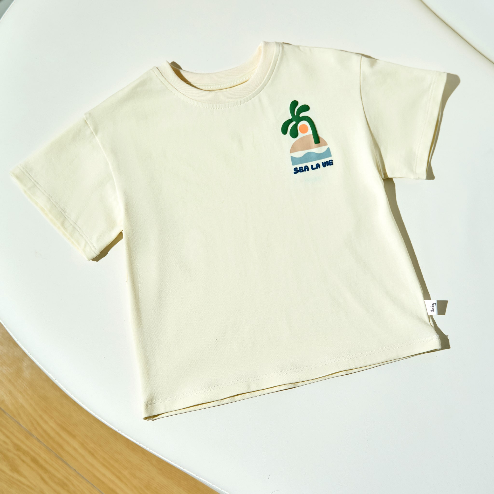 Áo phông in nổi Sea La Vie