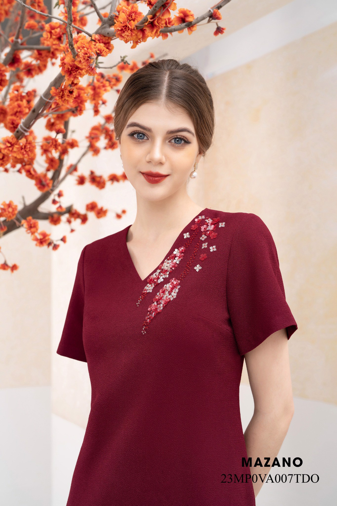 Đầm suông cổ V đính trang trí_thumbnail_2