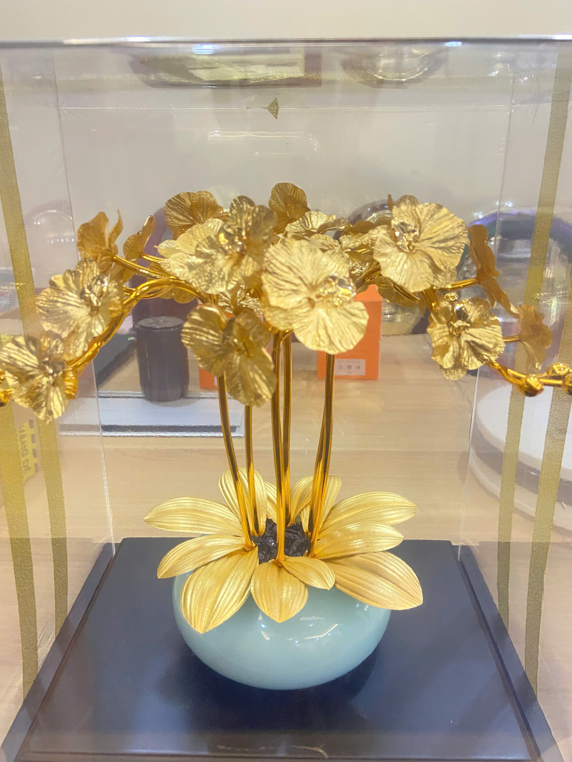 Chậu hoa lan hồ điệp dát vàng 25k KT 35CM X 29CM X 22 CM _thumbnail_2