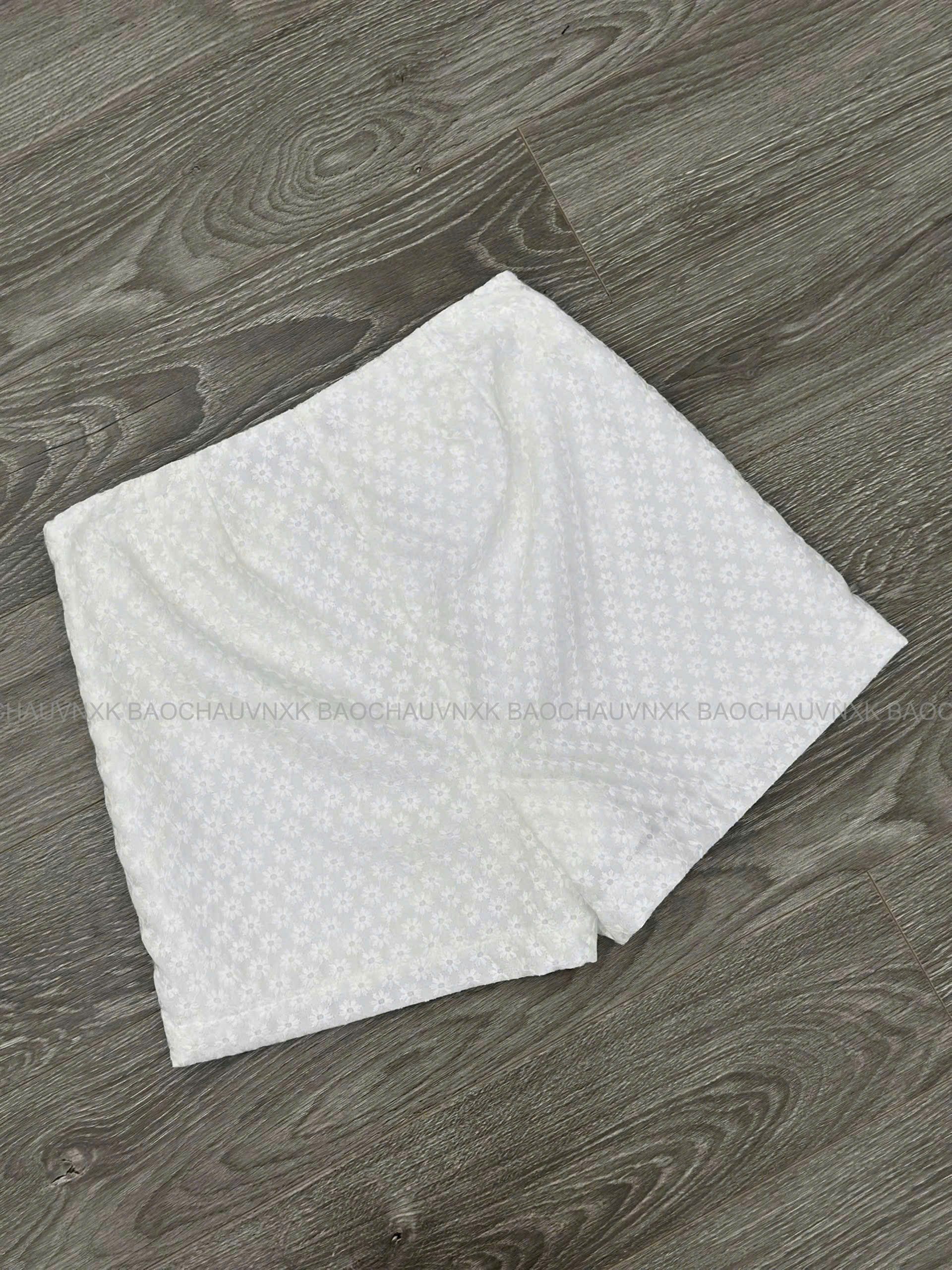SALE Q35 QUẦN SHORT THÊU TRẮNG_thumbnail_18