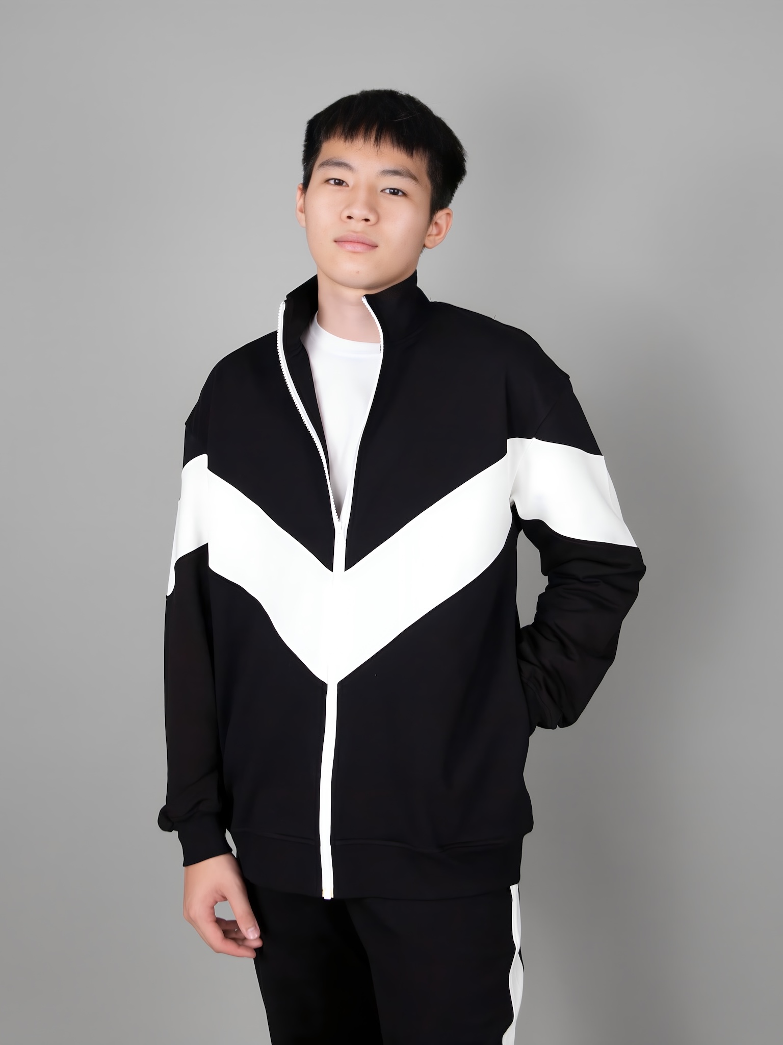 Áo khoác nỉ đen phối sọc trắng_thumbnail_2